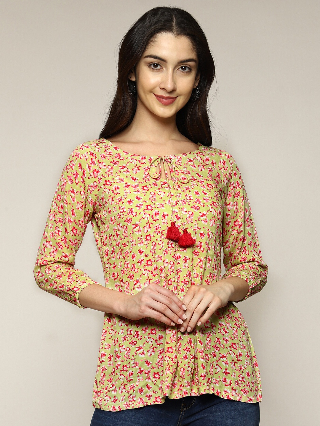 

Anuthi Women Lime Green & Pink Floral Print Tie-Up Neck Top