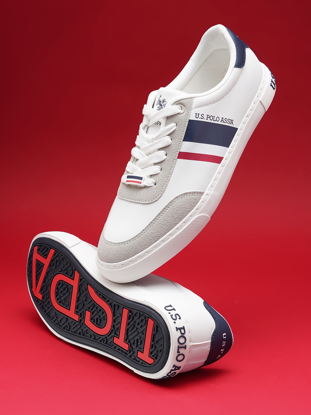 

U S Polo Assn Men Striped PU Lace Up Sneakers, White