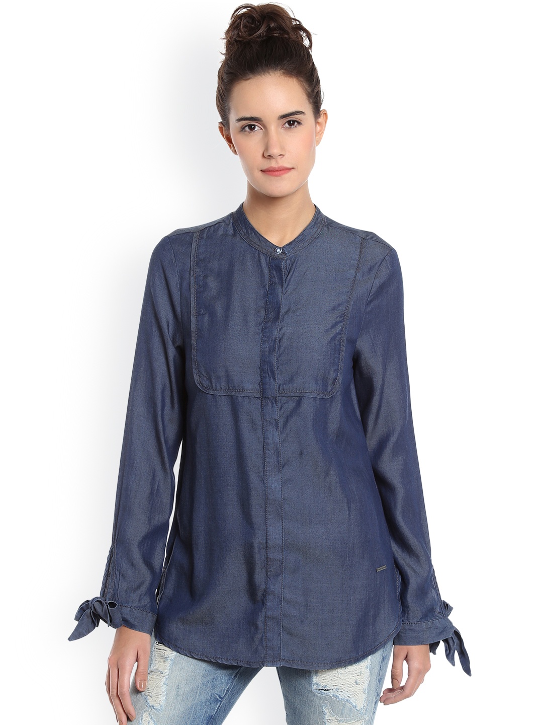 

Vero Moda Women Blue Chambray Casual Shirt