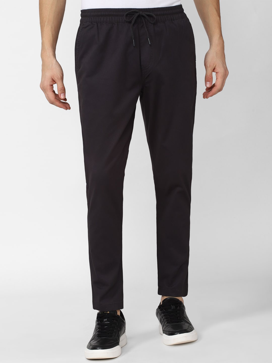 

Peter England Men Black Slim Fit Casuals Trousers