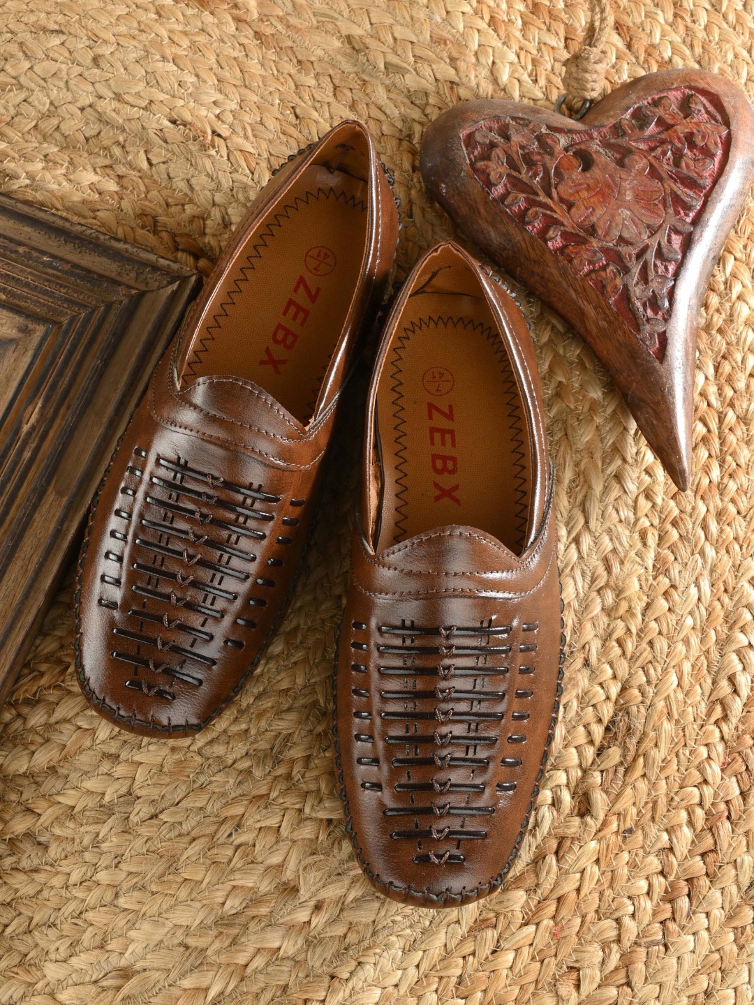 

ZEBX Men Woven Design Mojaris, Brown