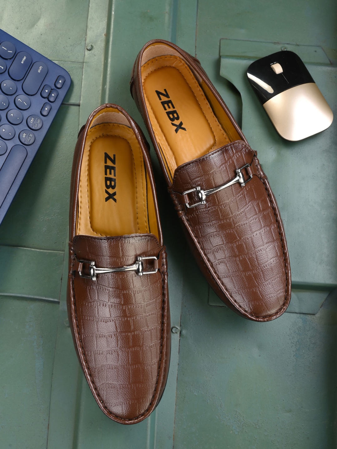 

ZEBX Men Textured Light Weight Horsebit Loafers, Brown