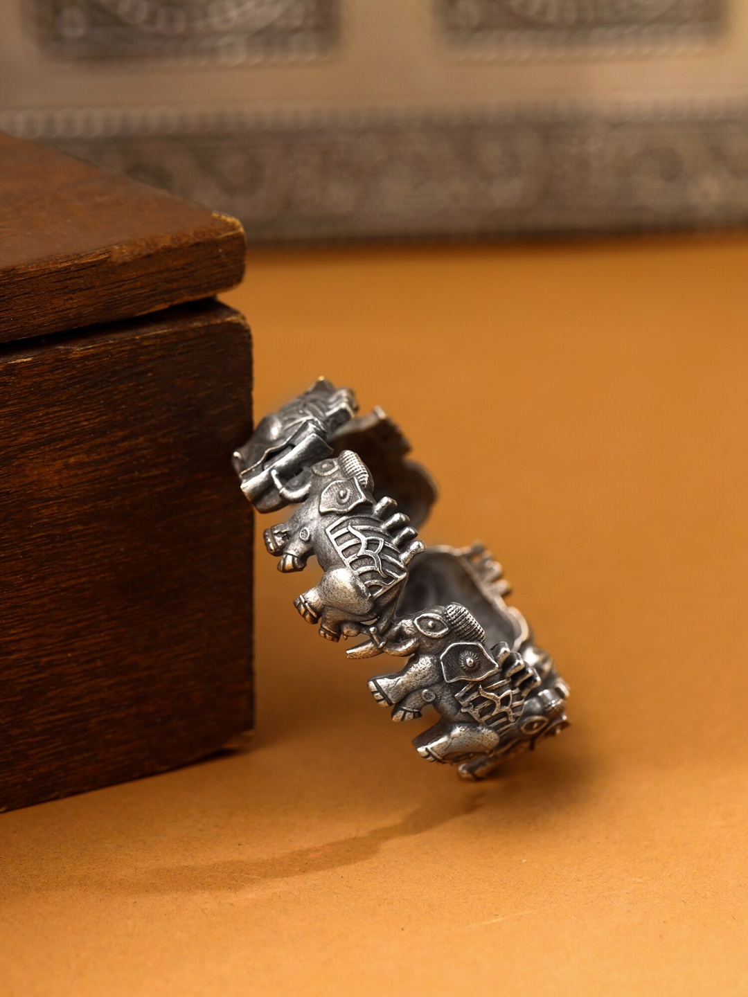 

Yellow Chimes Silver Elephant Designed Oxidised Bangle