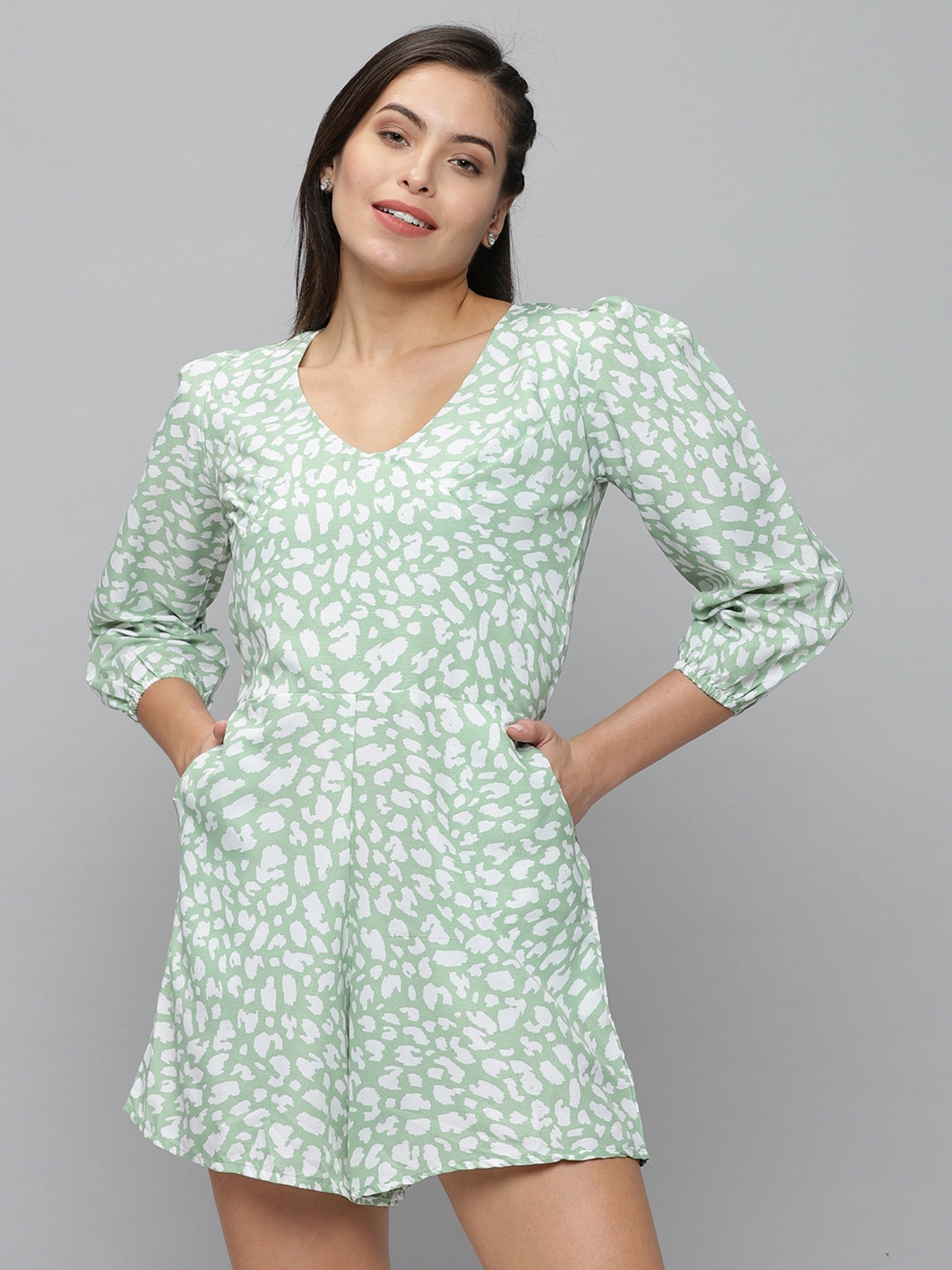 

SHOWOFF Women Printed V-Neck Three-Quarter Sleeves Jumpsuit, Green