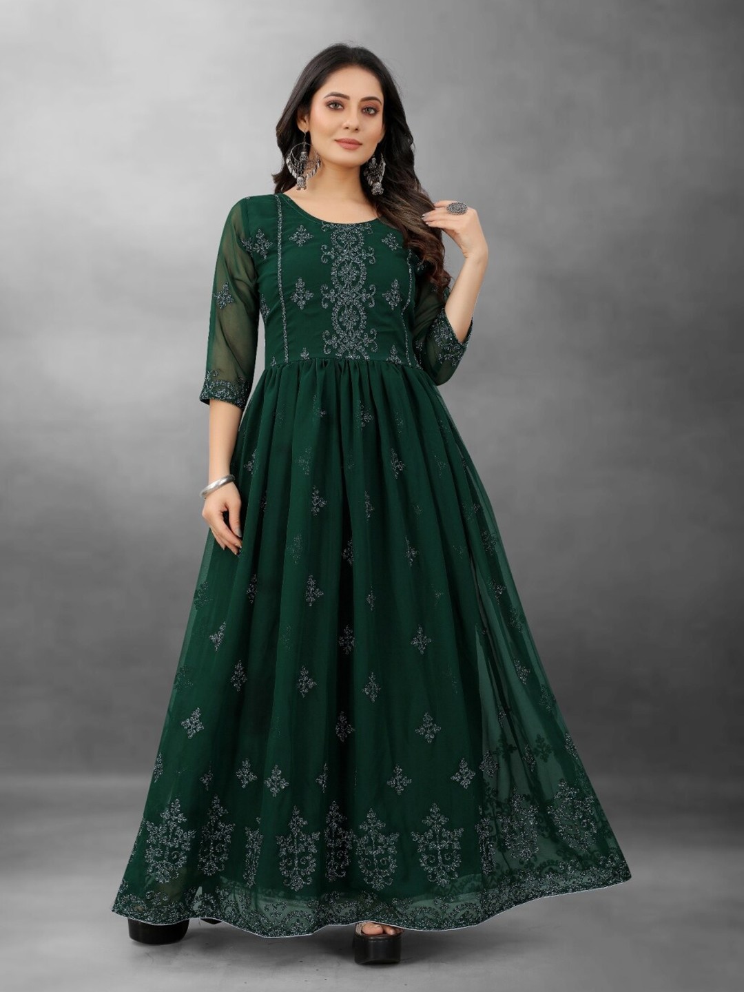 

APNISHA Women Green Ethnic Motifs Georgette Maxi Dress