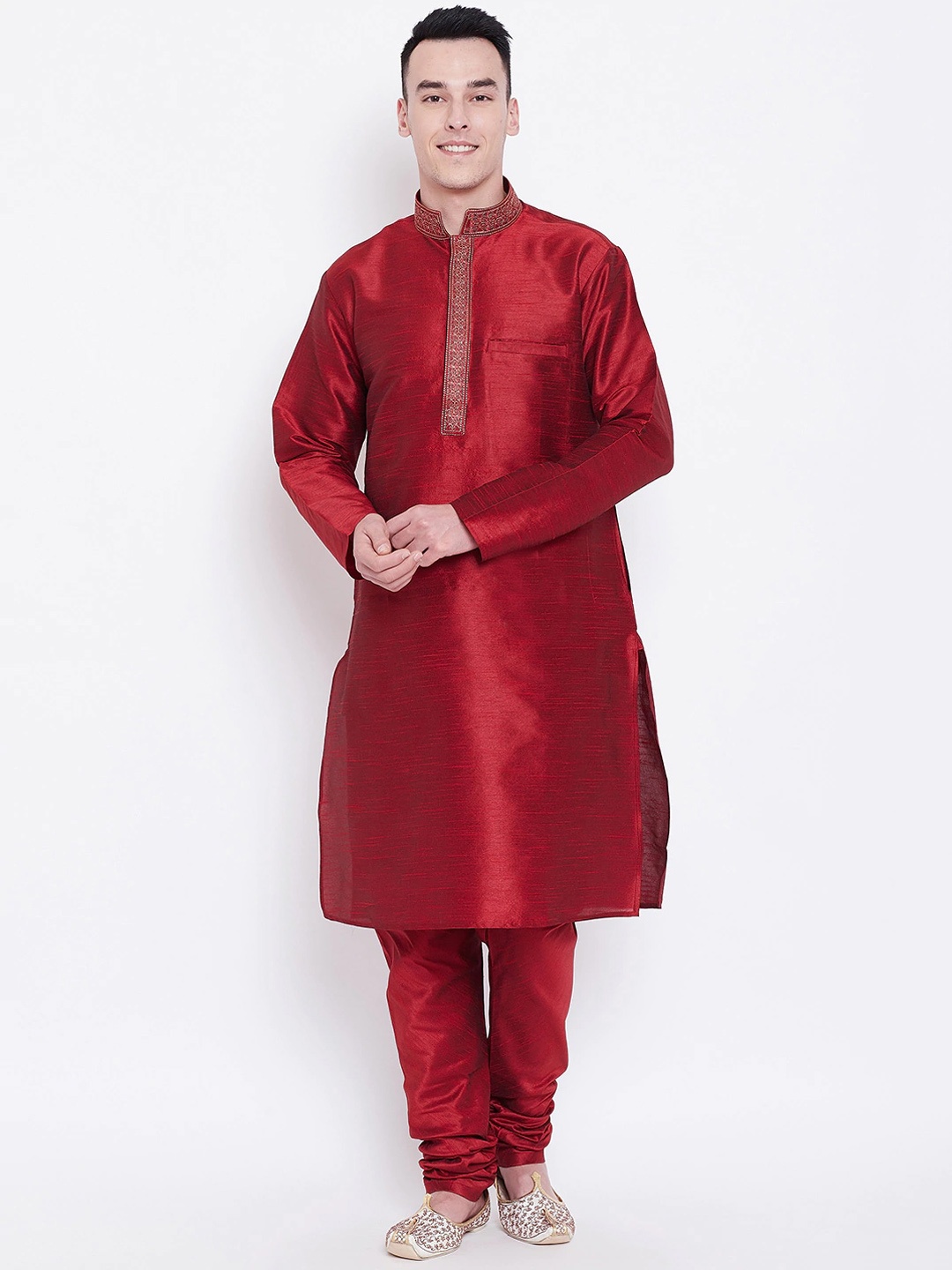 

SG LEMAN Men Mandarin Collar Ethnic Motifs Raw Silk Kurta with Churidar, Maroon