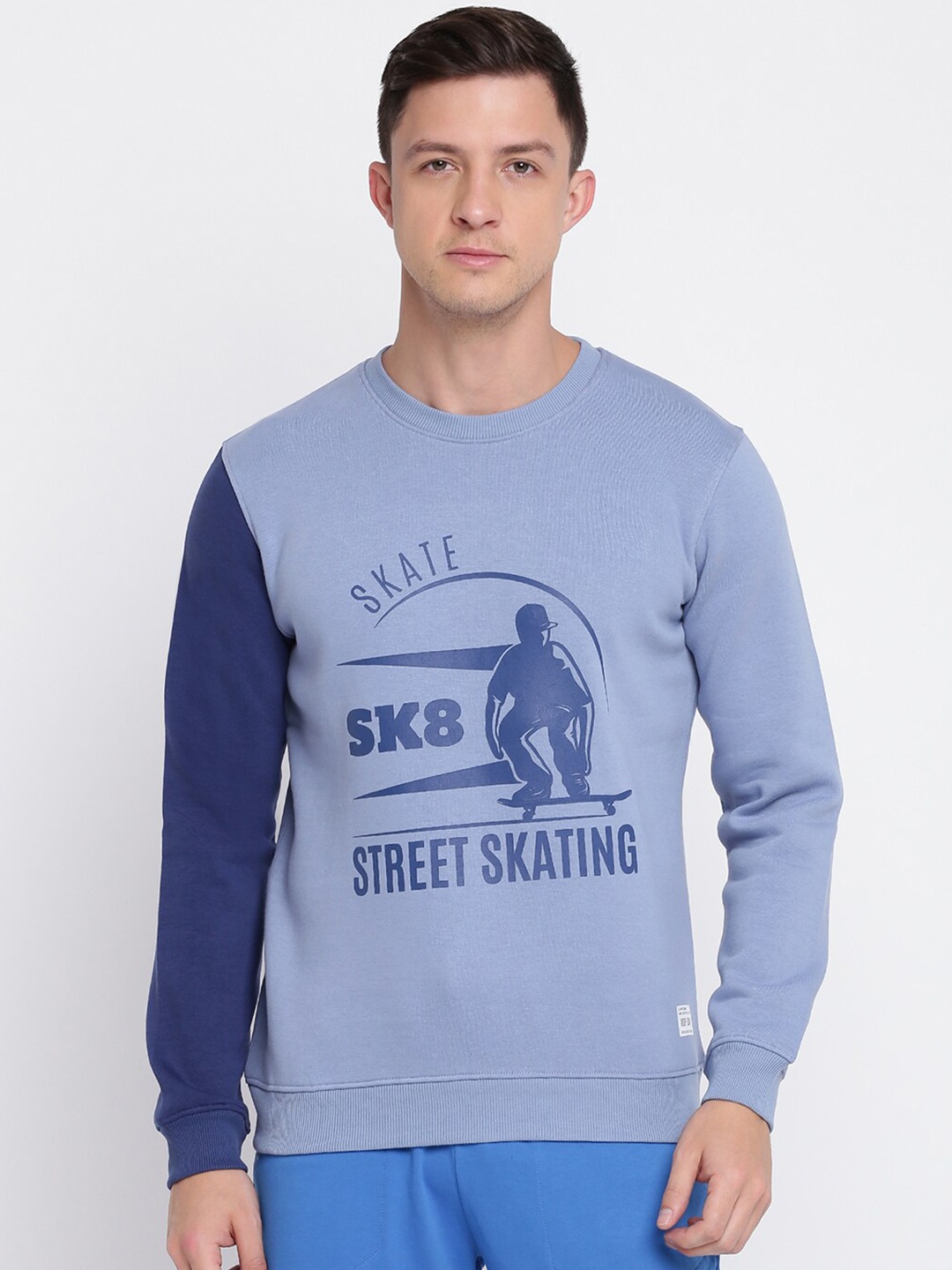 

abof Men Blue Printed Sweatshirt