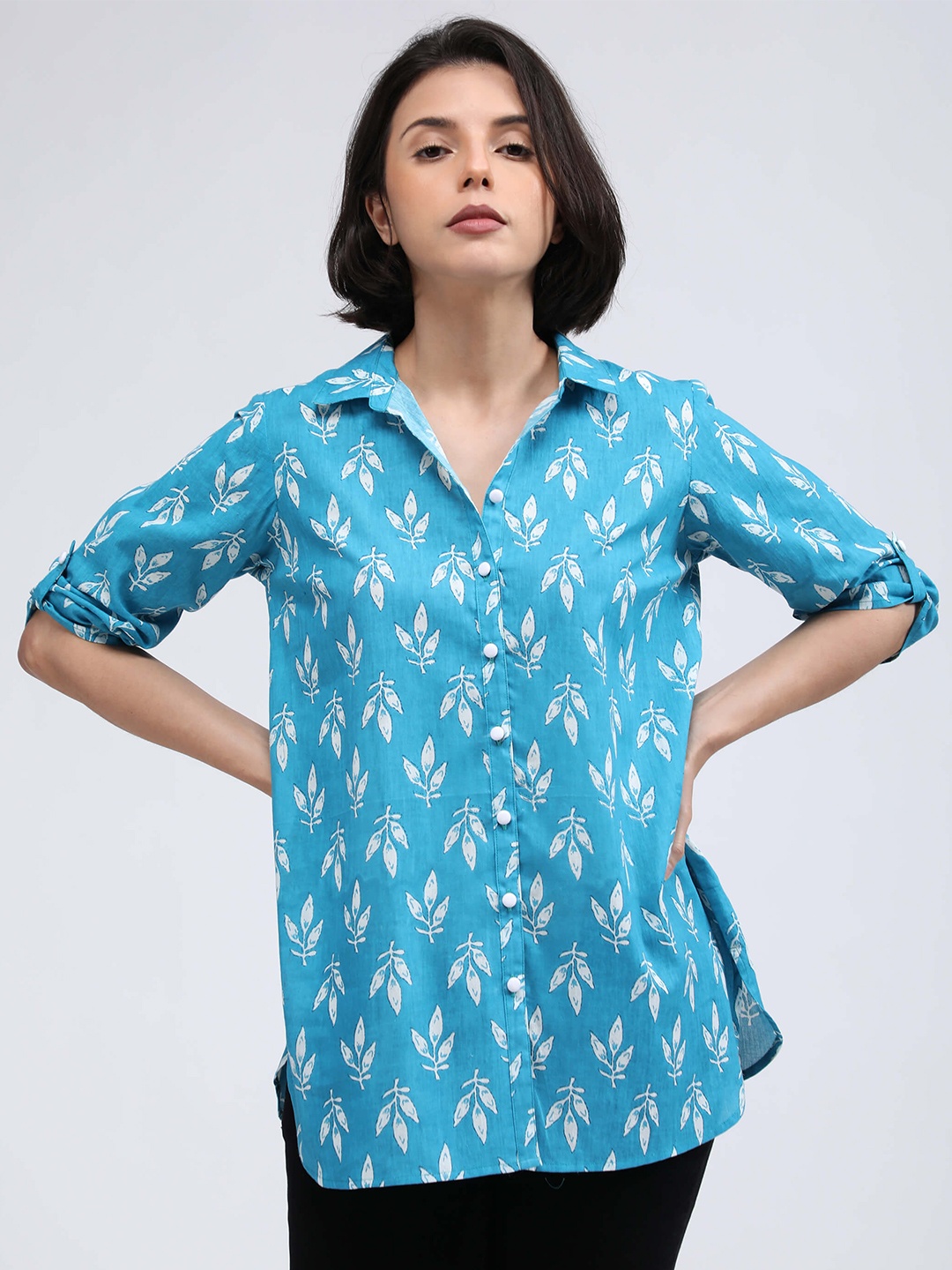 

IDK Women Blue Floral Print Roll-Up Sleeves Shirt Style Top