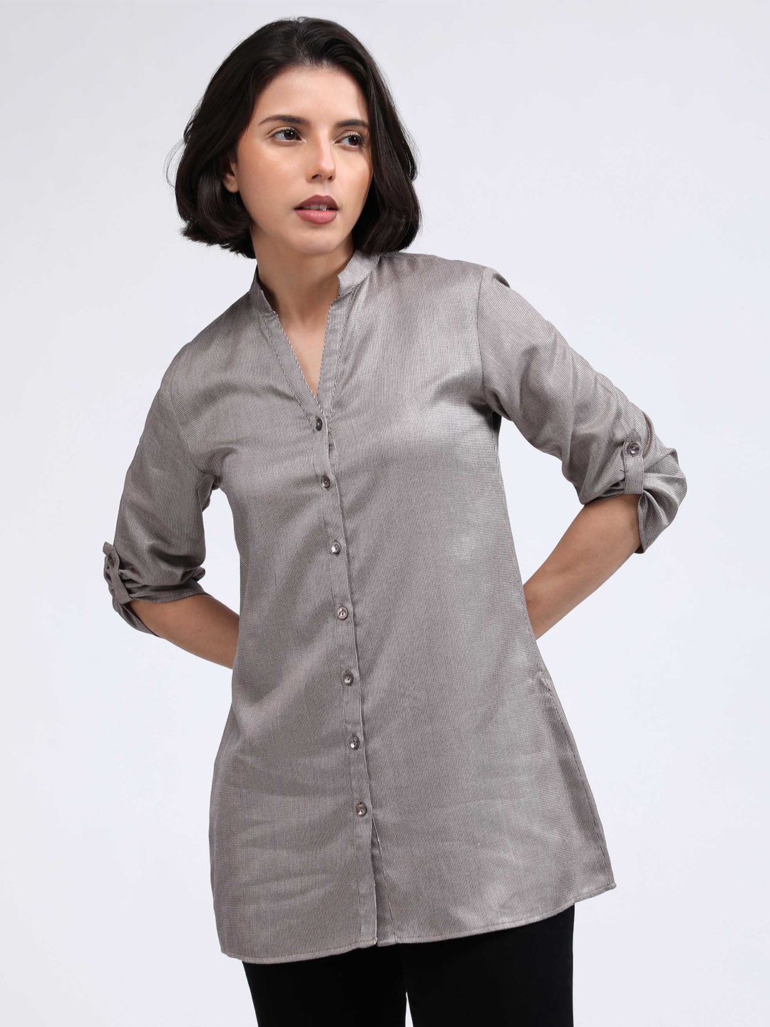 

IDK Women Grey Mandarin Collar Roll-Up Sleeves Shirt Style Longline Top