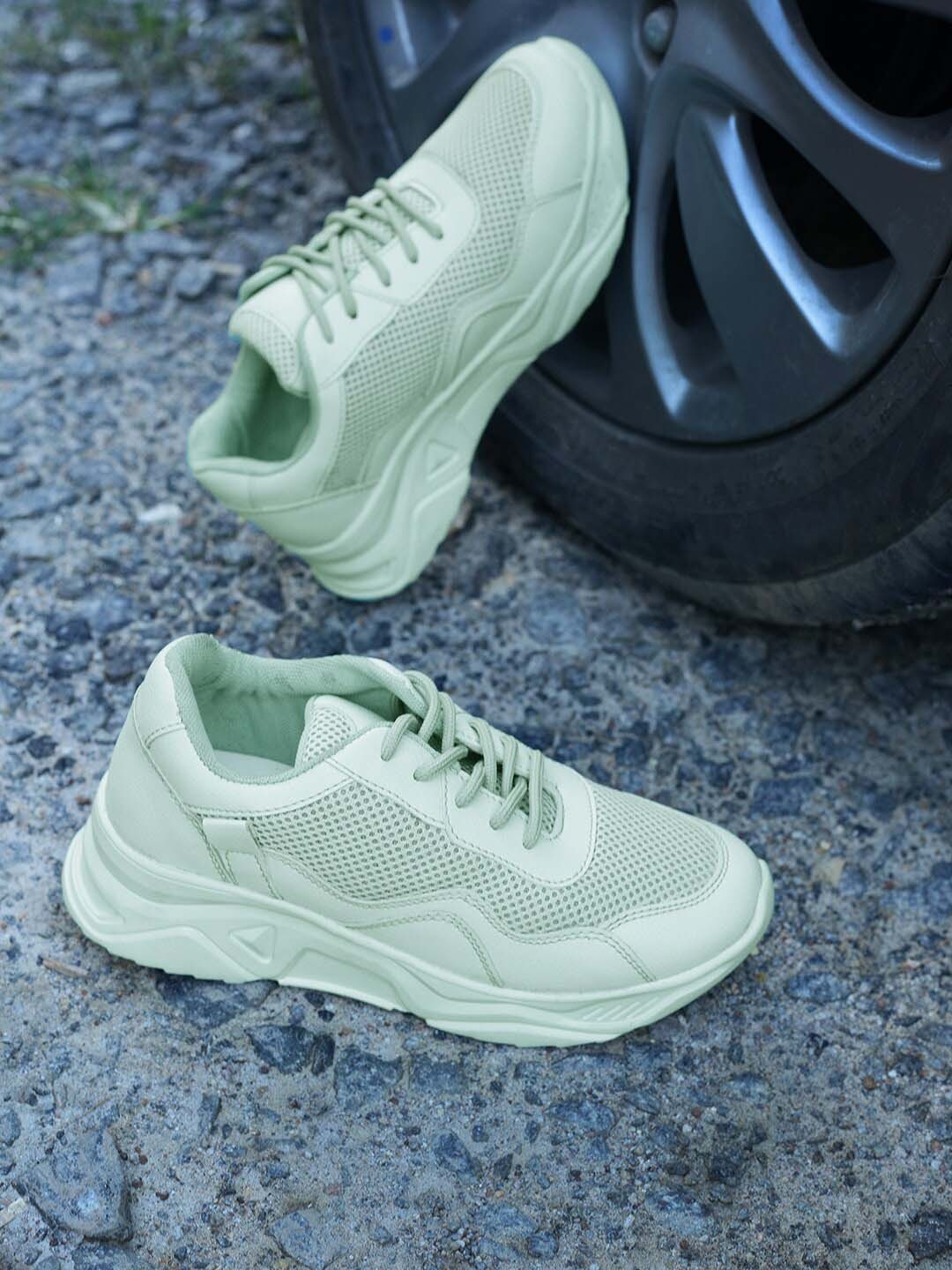 

Tokyo Talkies Women Solid Sneakers, Green
