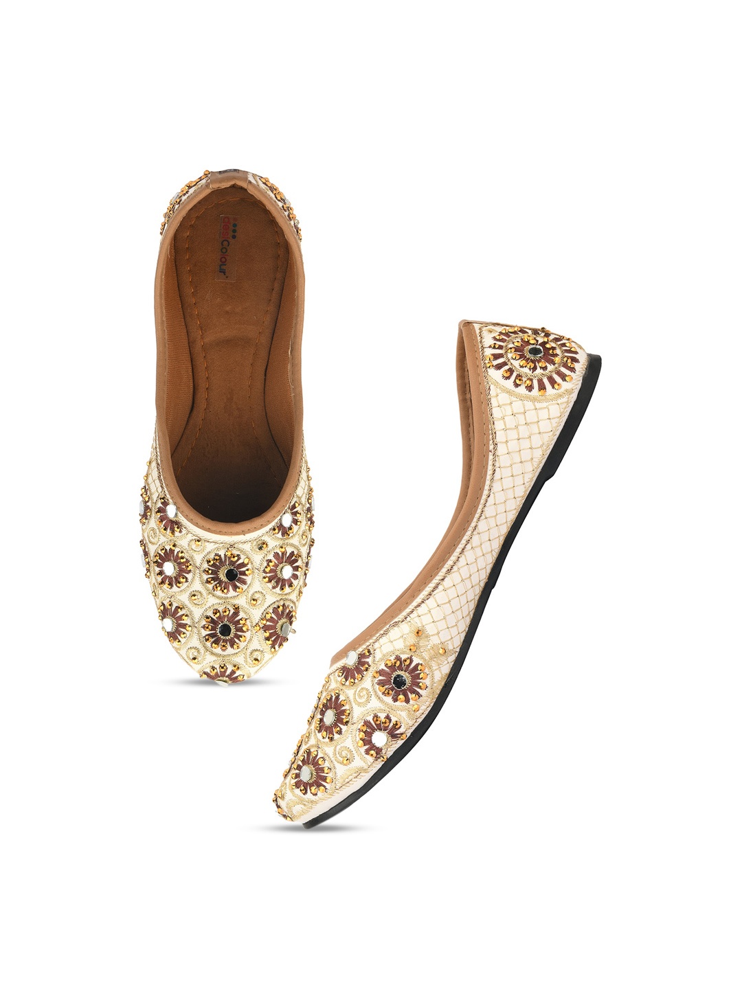 

DESI COLOUR Women Embellished Ethnic Mojaris Flats, Beige