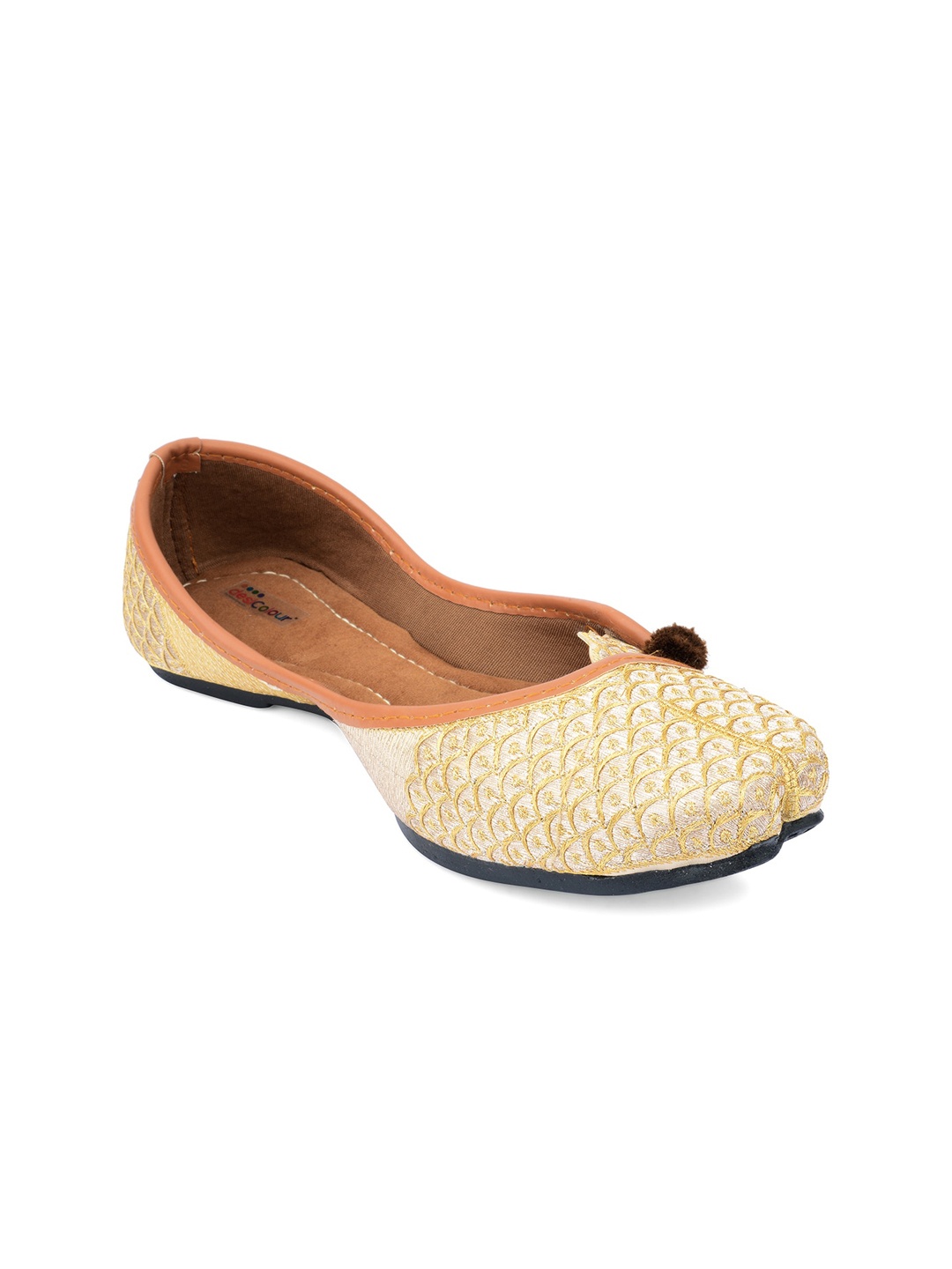 

DESI COLOUR Women Embellished Ethnic Mojaris Flats, Gold