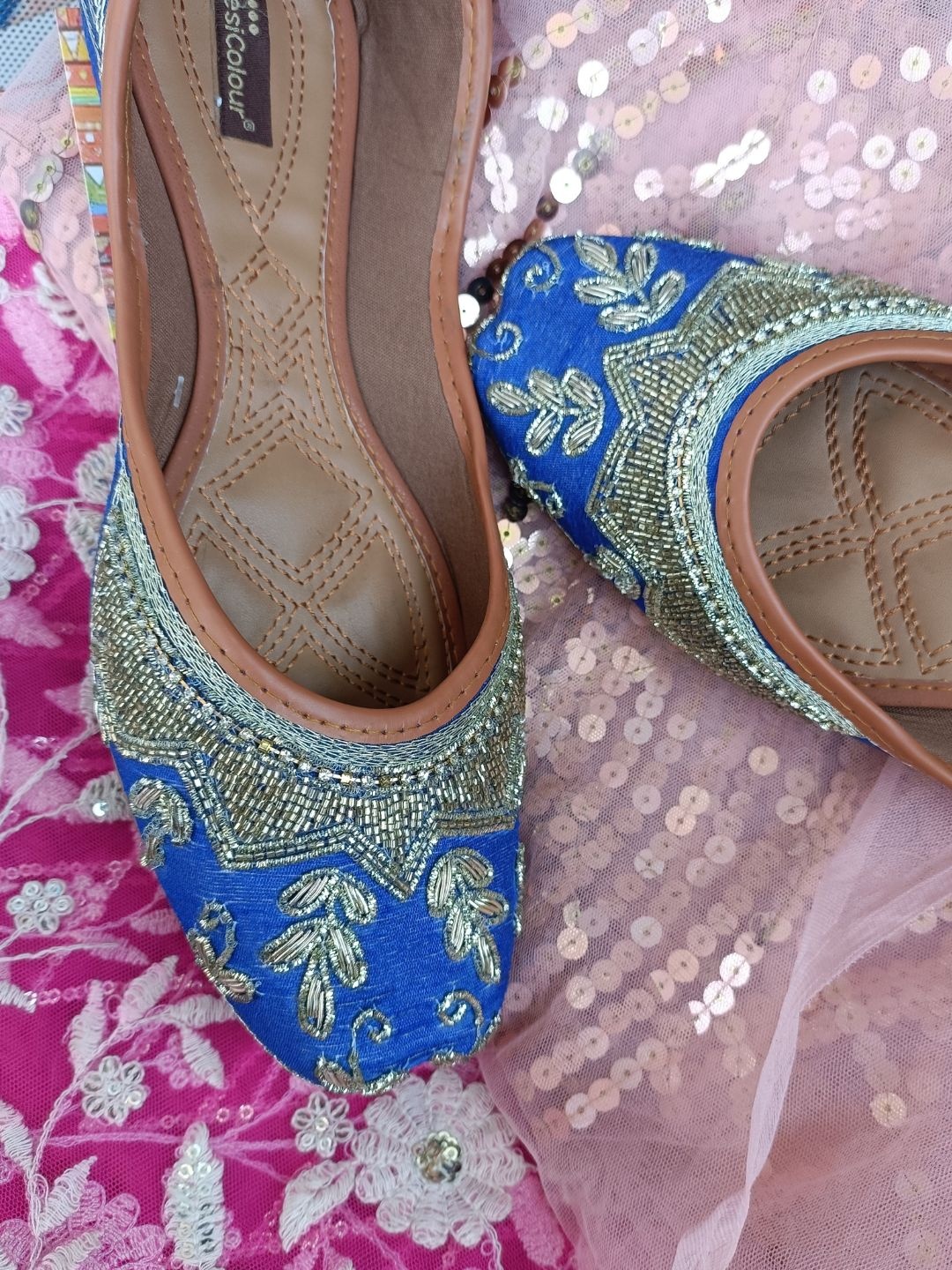 

DESI COLOUR Women Embellished Ethnic Mojaris Flats, Blue