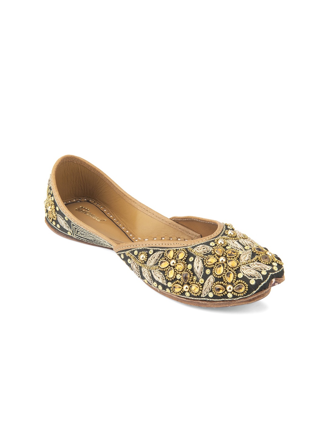 

DESI COLOUR Women Embellished Ethnic Mojaris Flats, Black