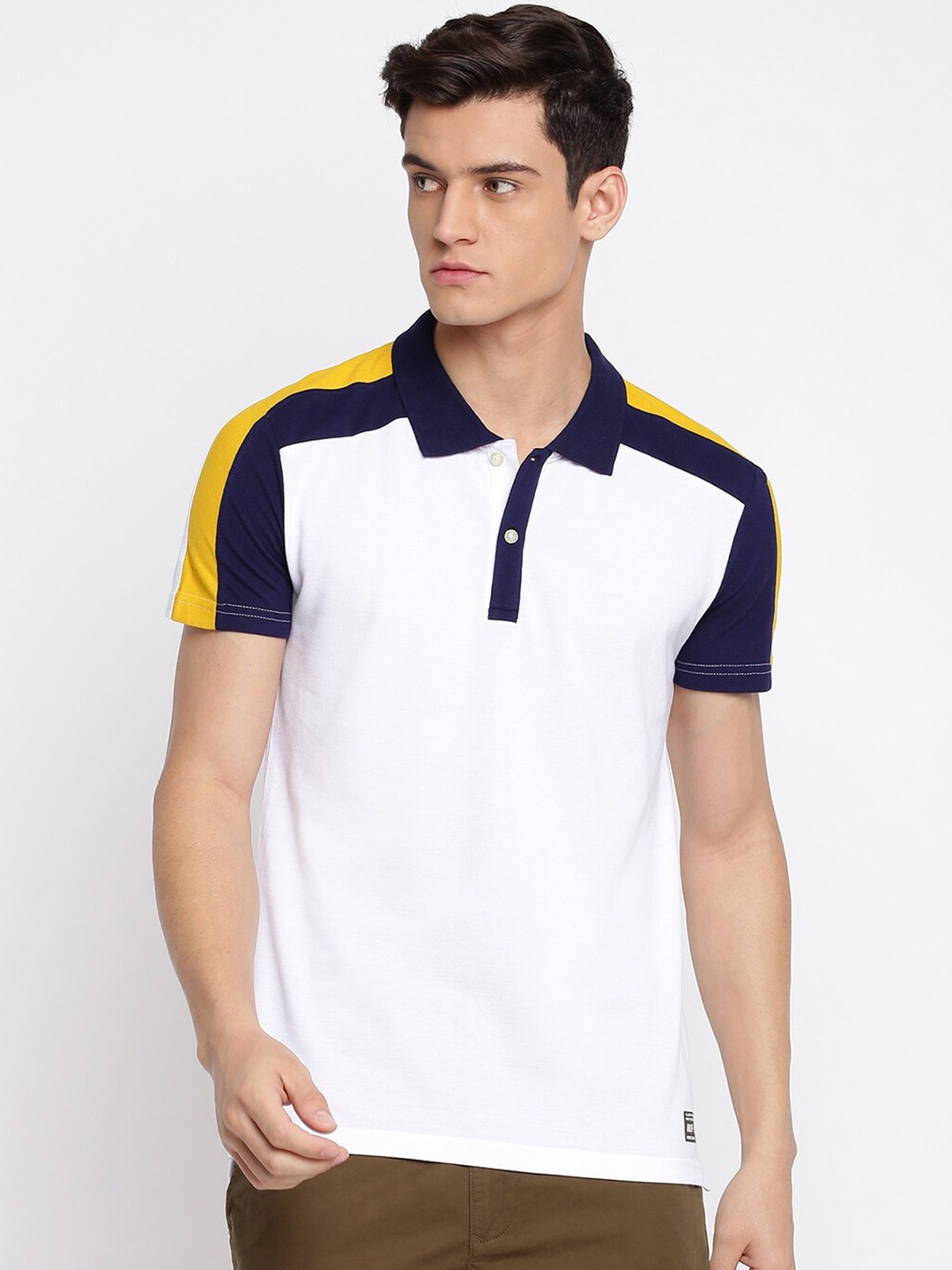 

abof Men White & Black Colourblocked Polo Collar T-shirt