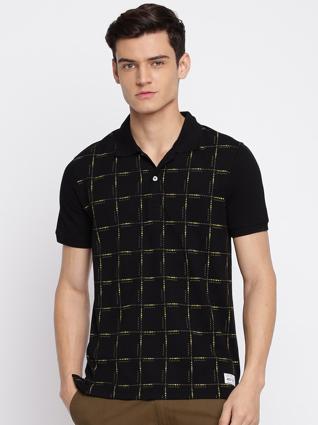 

abof Men Black Checked Polo Collar Monochrome T-shirt