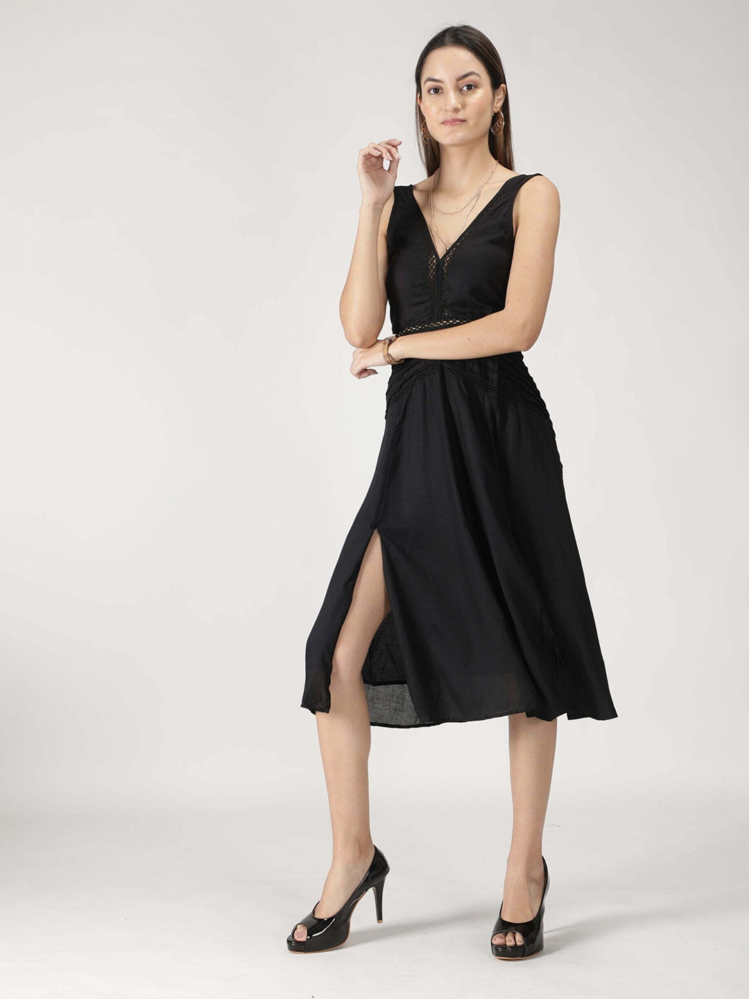 

TheBlackLover Women Black Solid Midi Dress