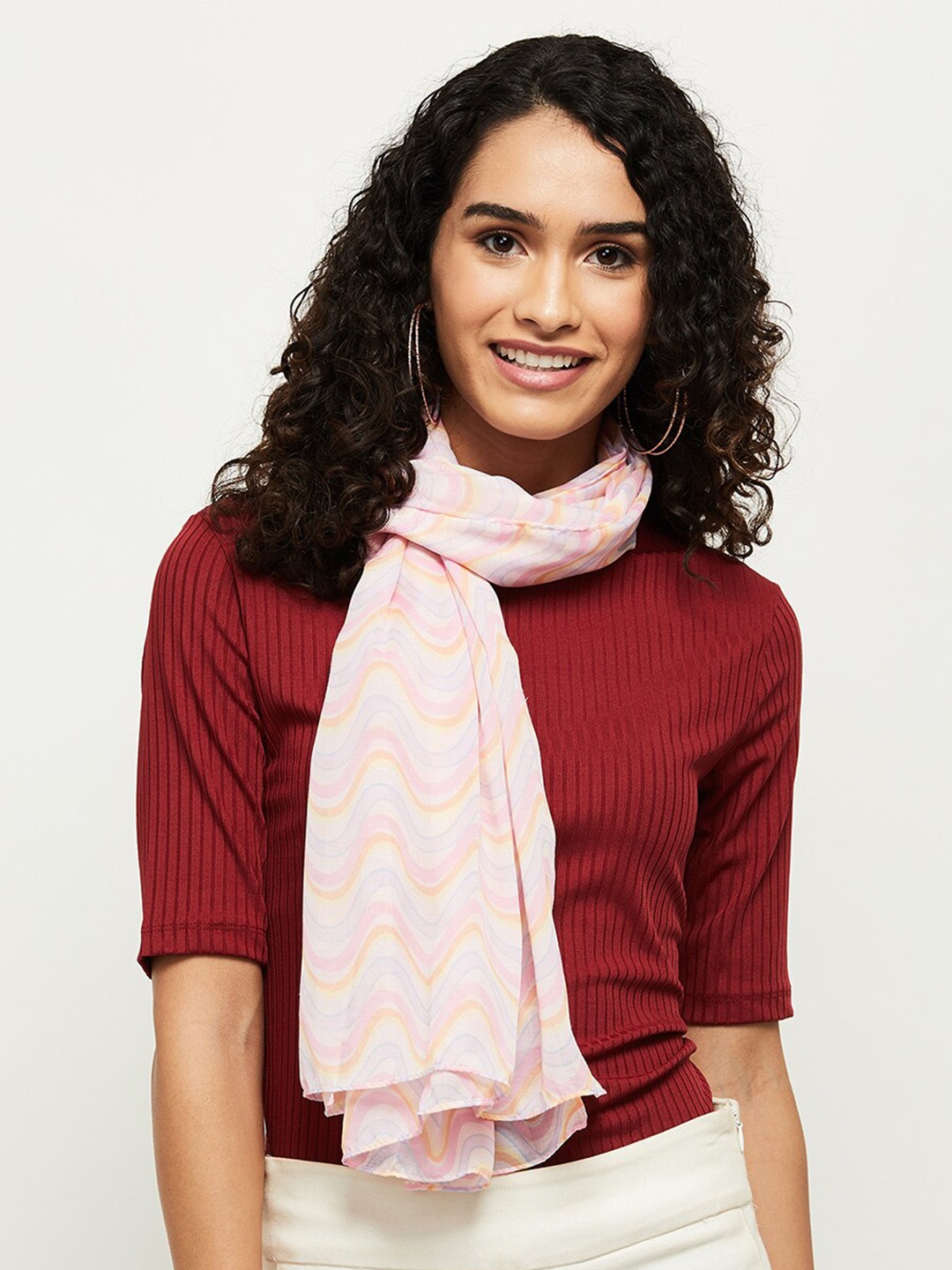 

Max Women Pink & Blue Printed Scarf