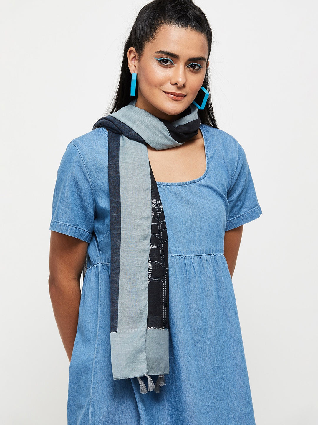 

max Women Printed Polyester Scarf, Black
