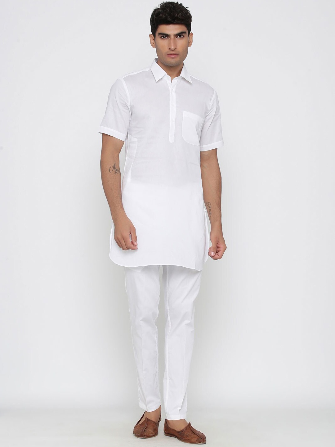 

Tistabene Men White Solid Cotton Kurta