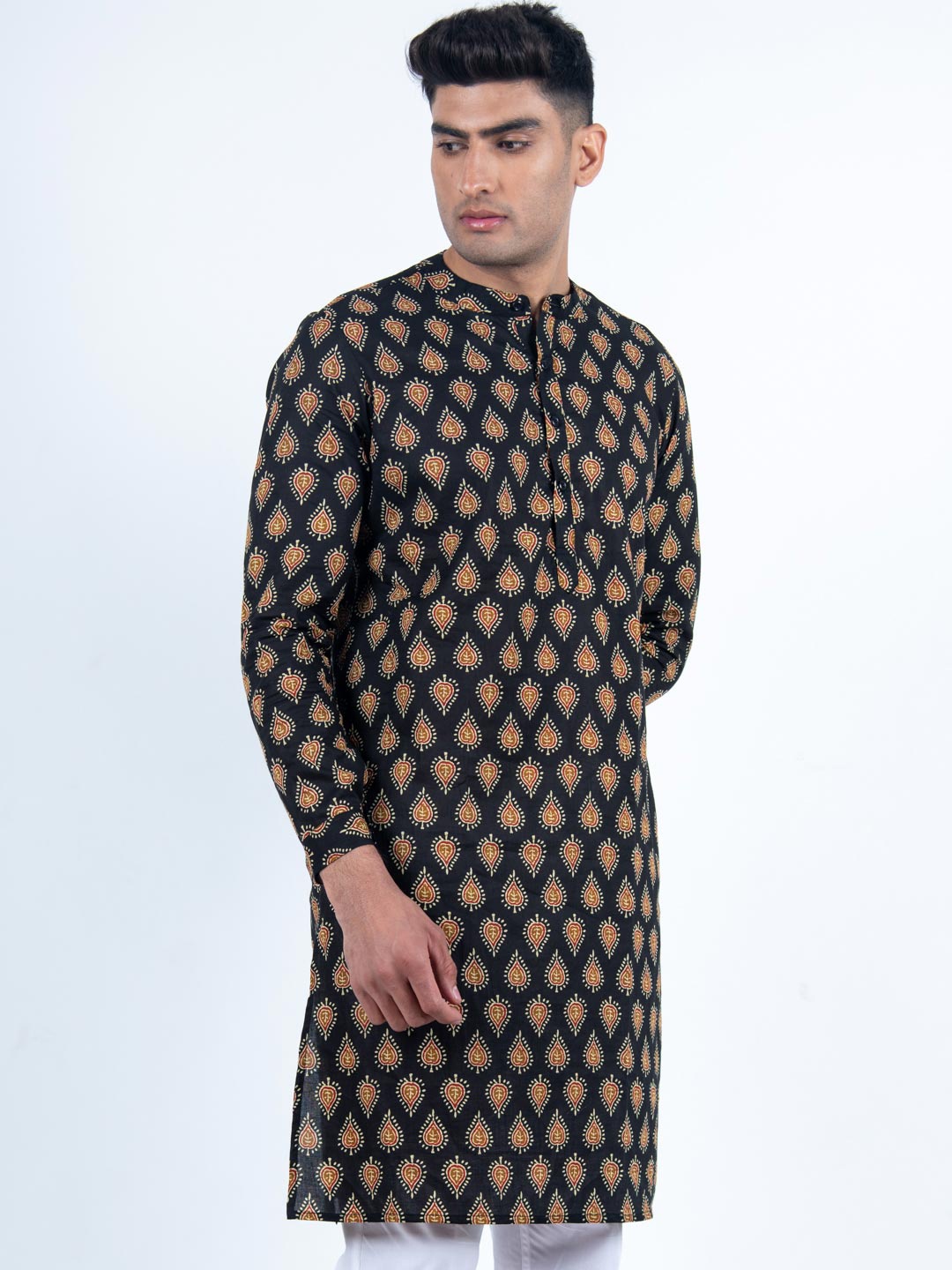 

Tistabene Men Black & Beige Cotton Ethnic Motifs Printed Kurta