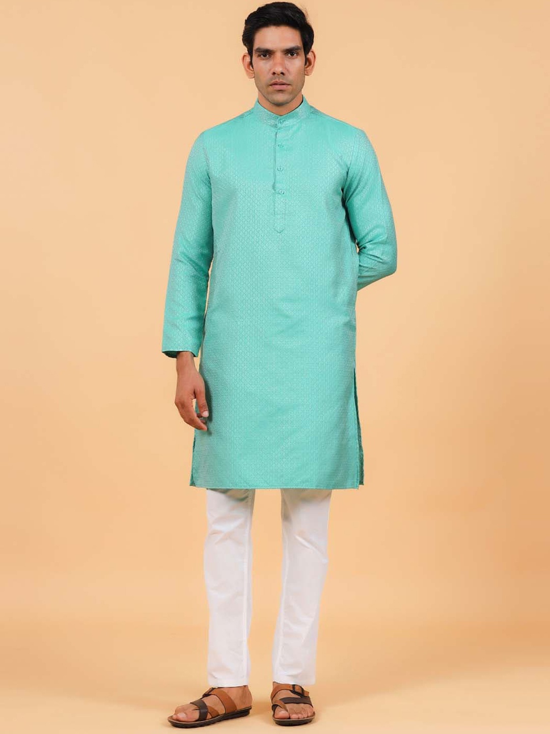 

Tistabene Men Green Indigo Solid Kurta