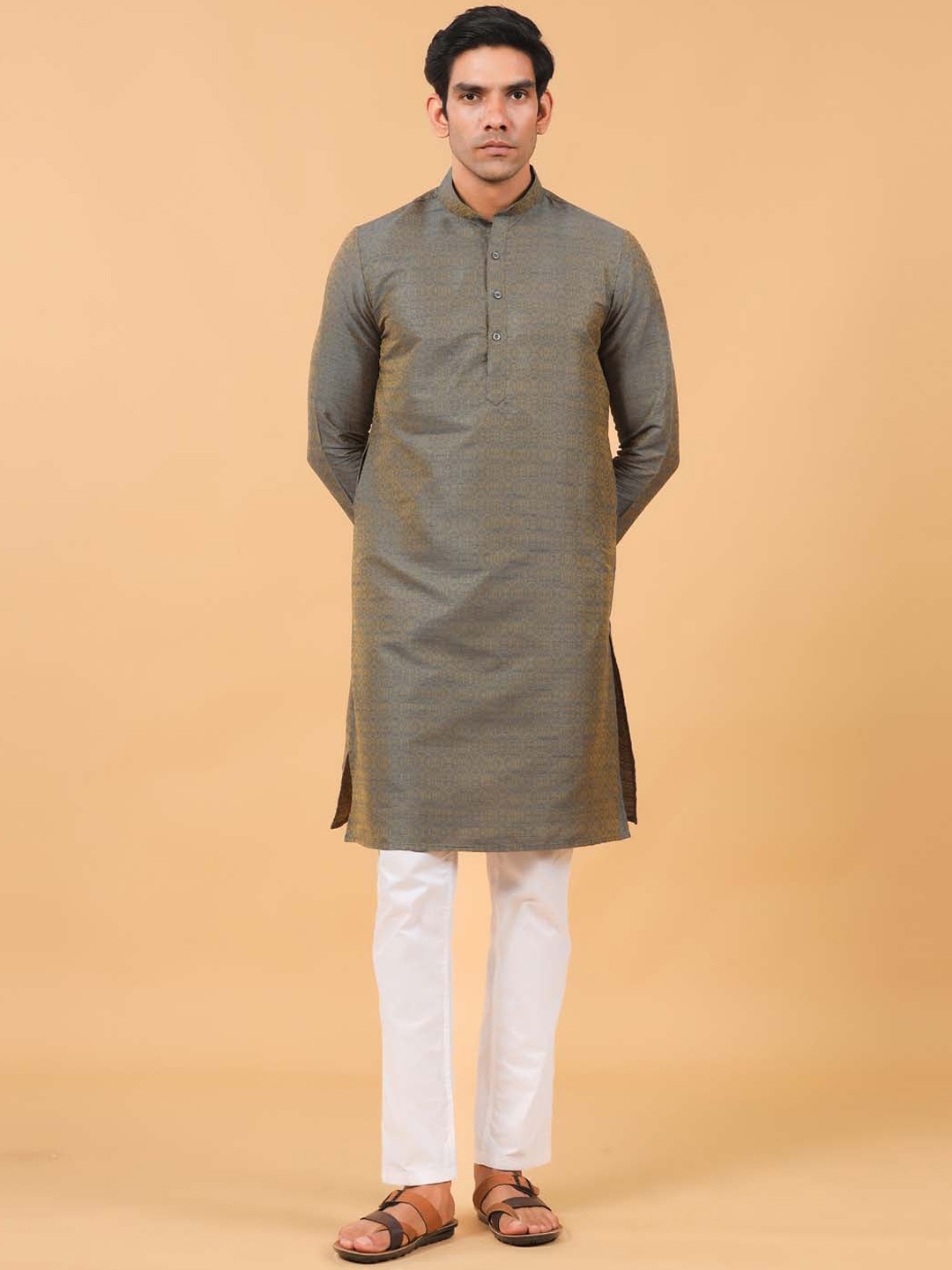 

Tistabene Men Grey Solid Kurta