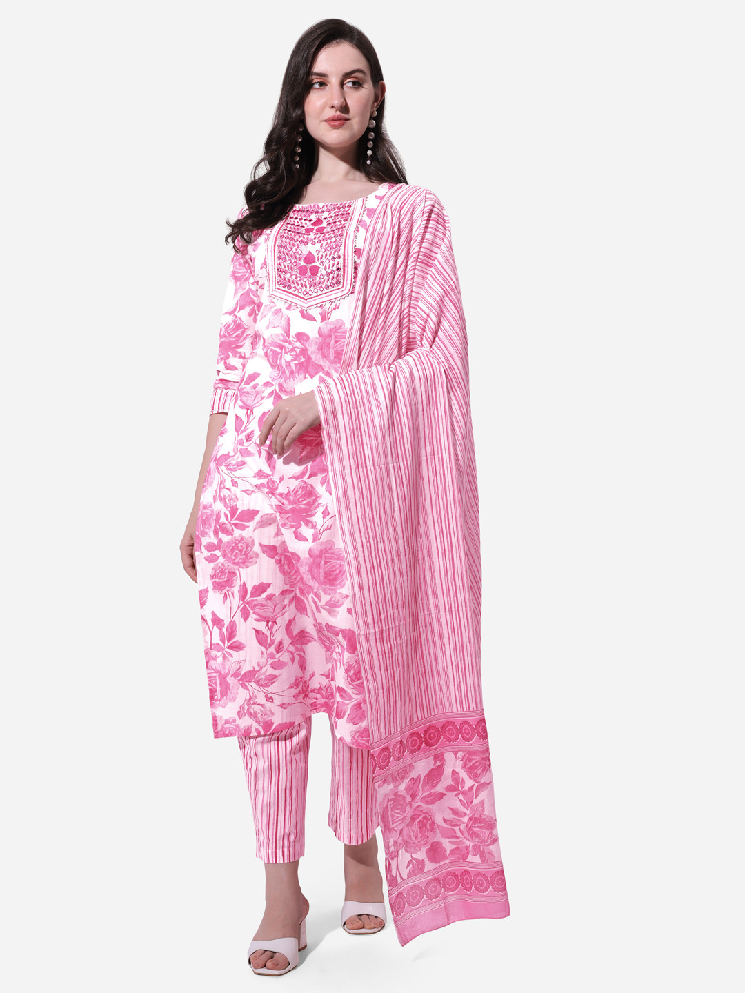 

MIRCHI FASHION Women Floral Printed Pure Cotton Kurta with Trousers & With Dupatta, White