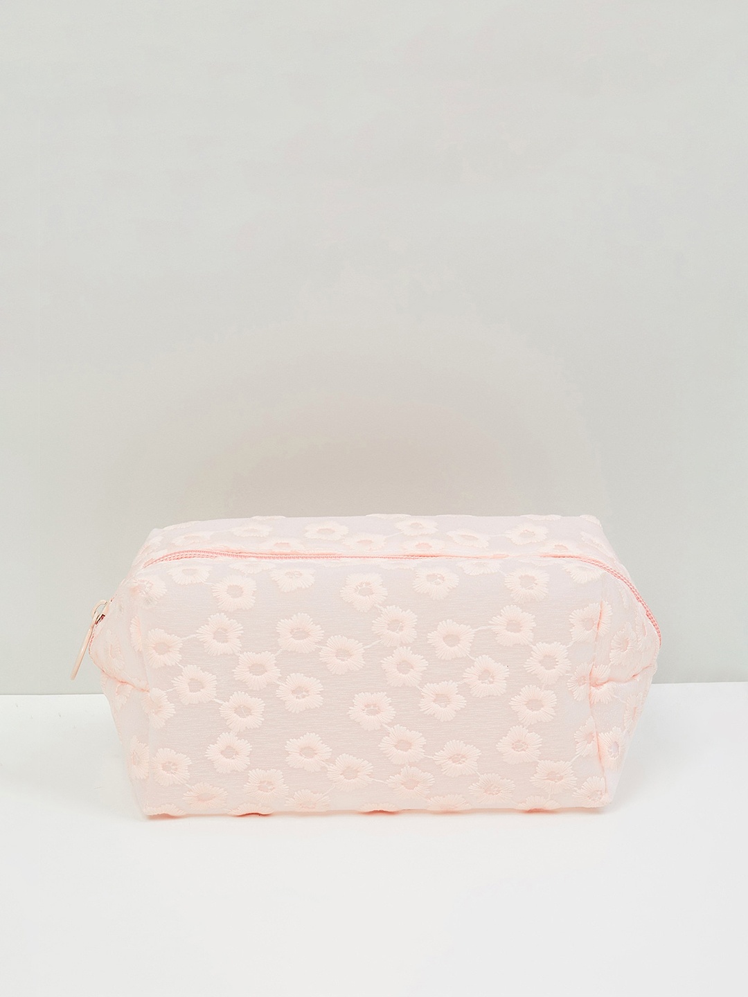 

max Women Textured Pouch, Pink