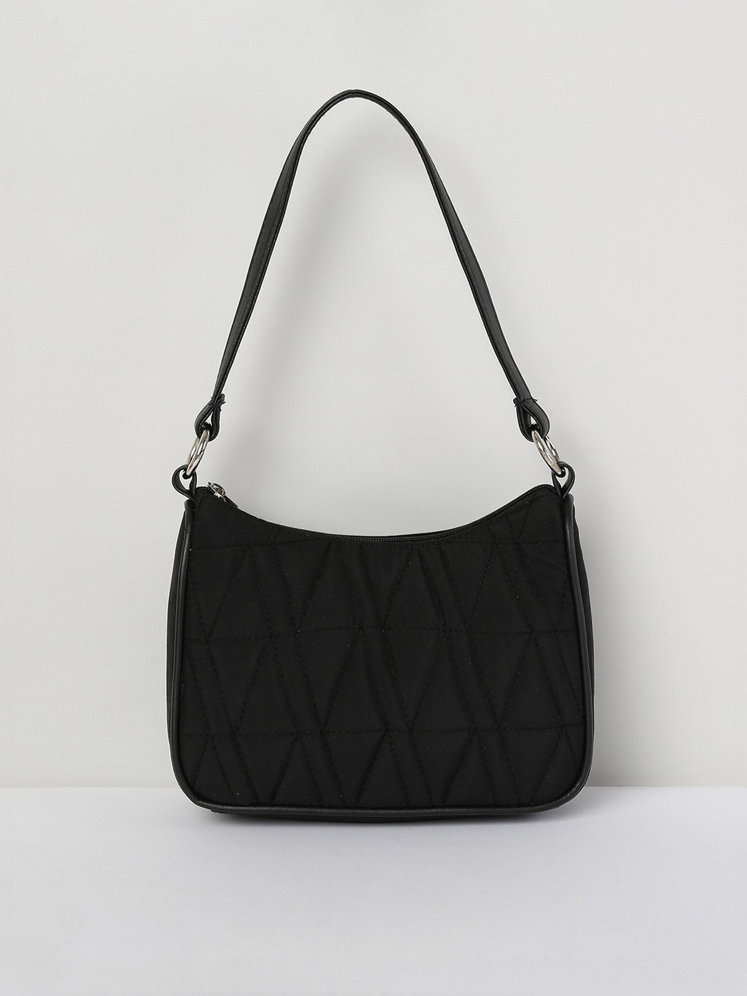 

max Women Quilted Hand Bag, Black