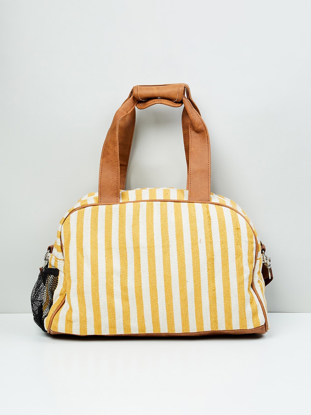 

max Women Striped Weekender Bag, Yellow