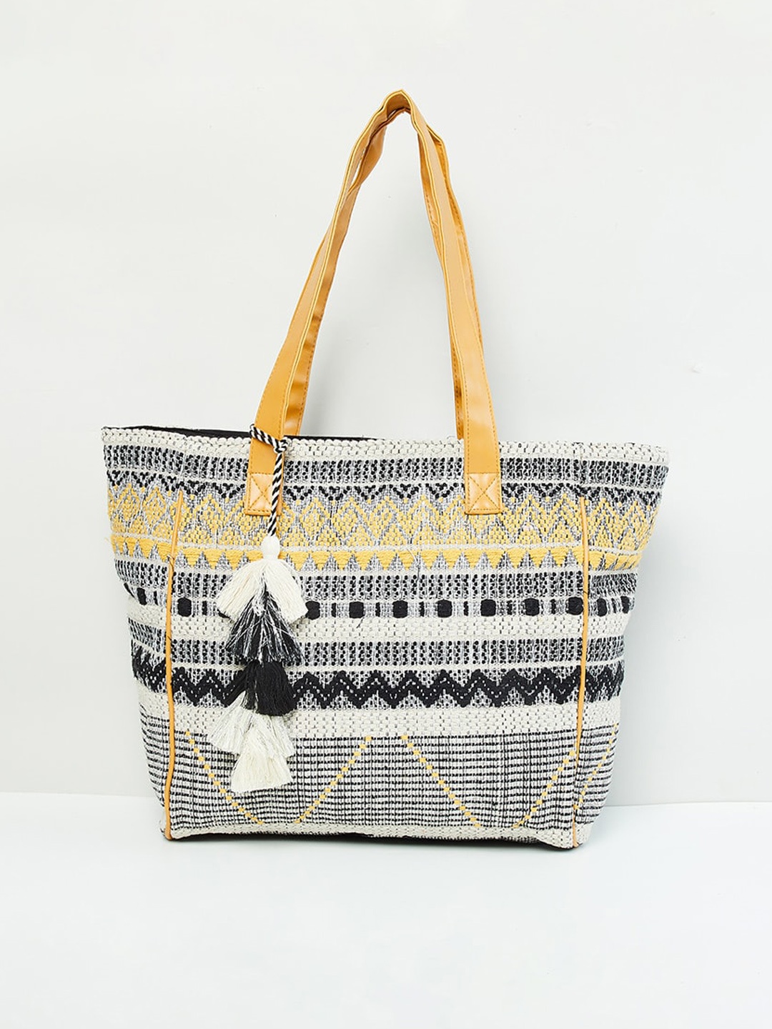 

max Women Embroidered Zip-Closure Shoulder Bag, Grey