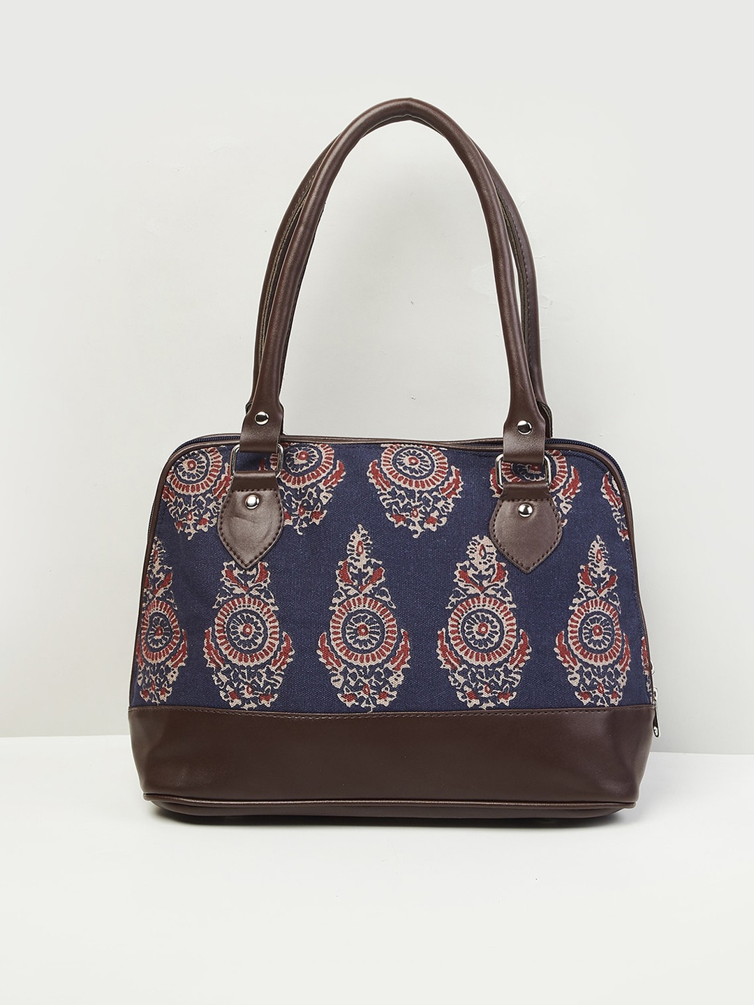 

max Women Printed Handheld Bag, Blue