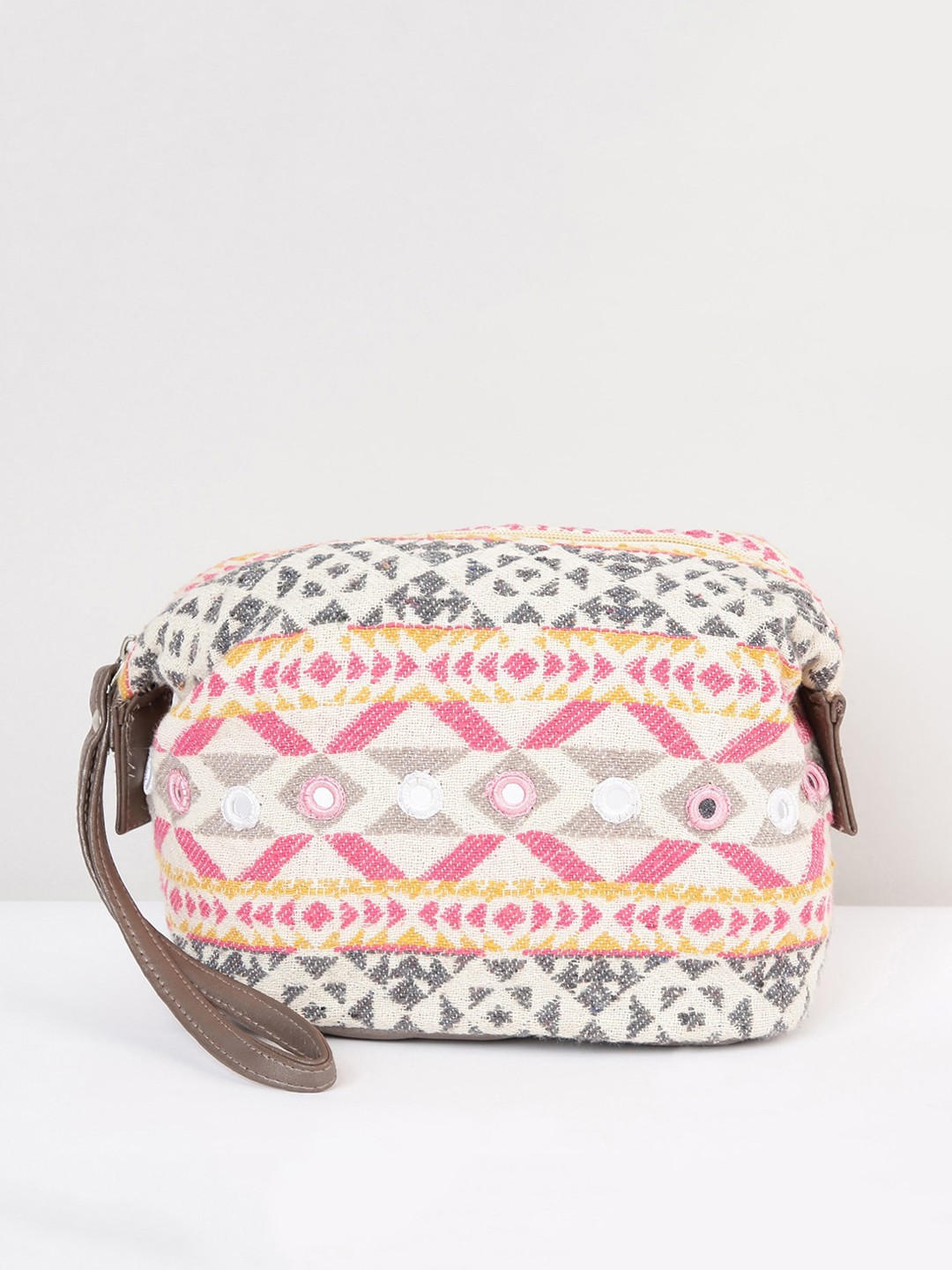 

max Women Embroidered Pouch, Beige