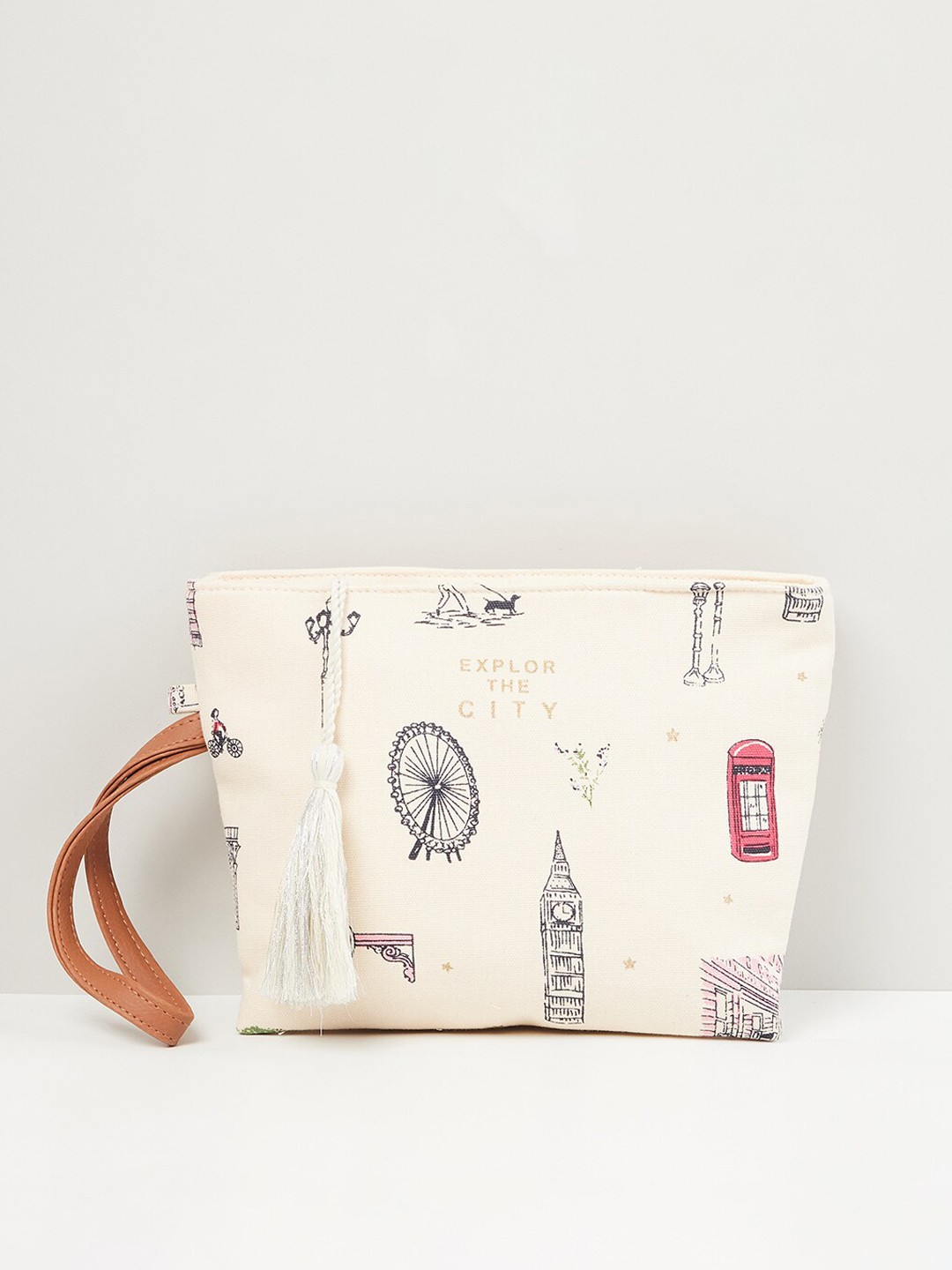 

max Women Printed Pouch, Off white