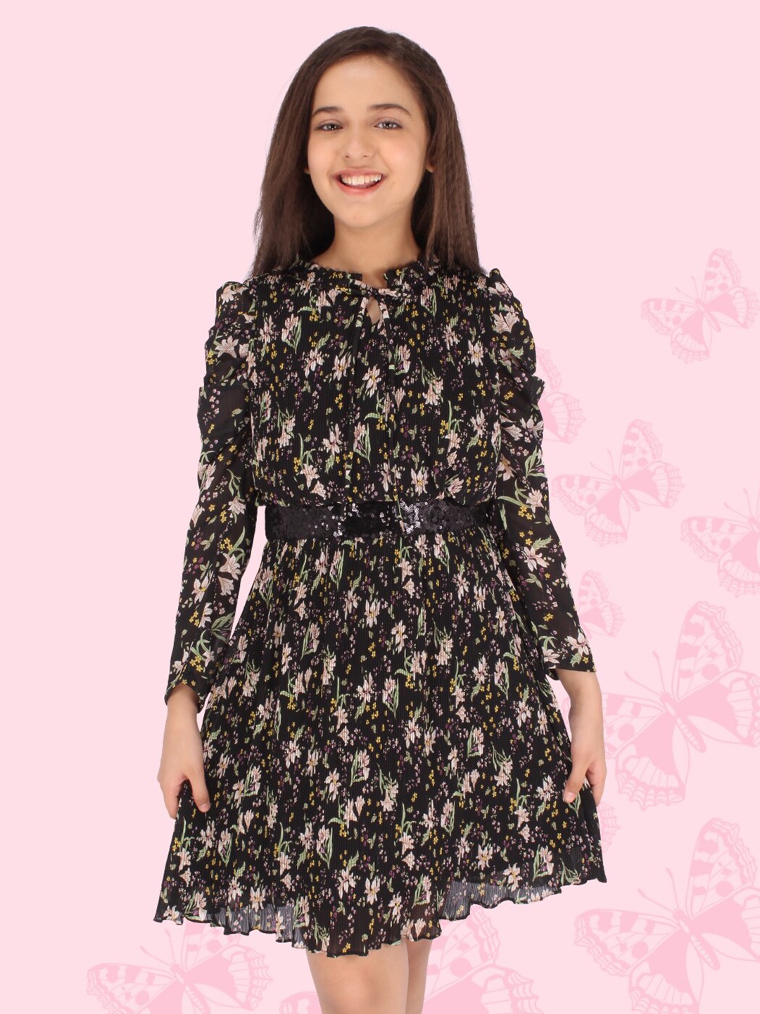

CUTECUMBER Girls Black & Pink Floral Printed Tie-Up Neck Georgette Mini Dress