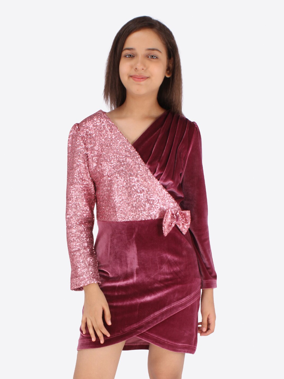

CUTECUMBER Pink Velvet Dress