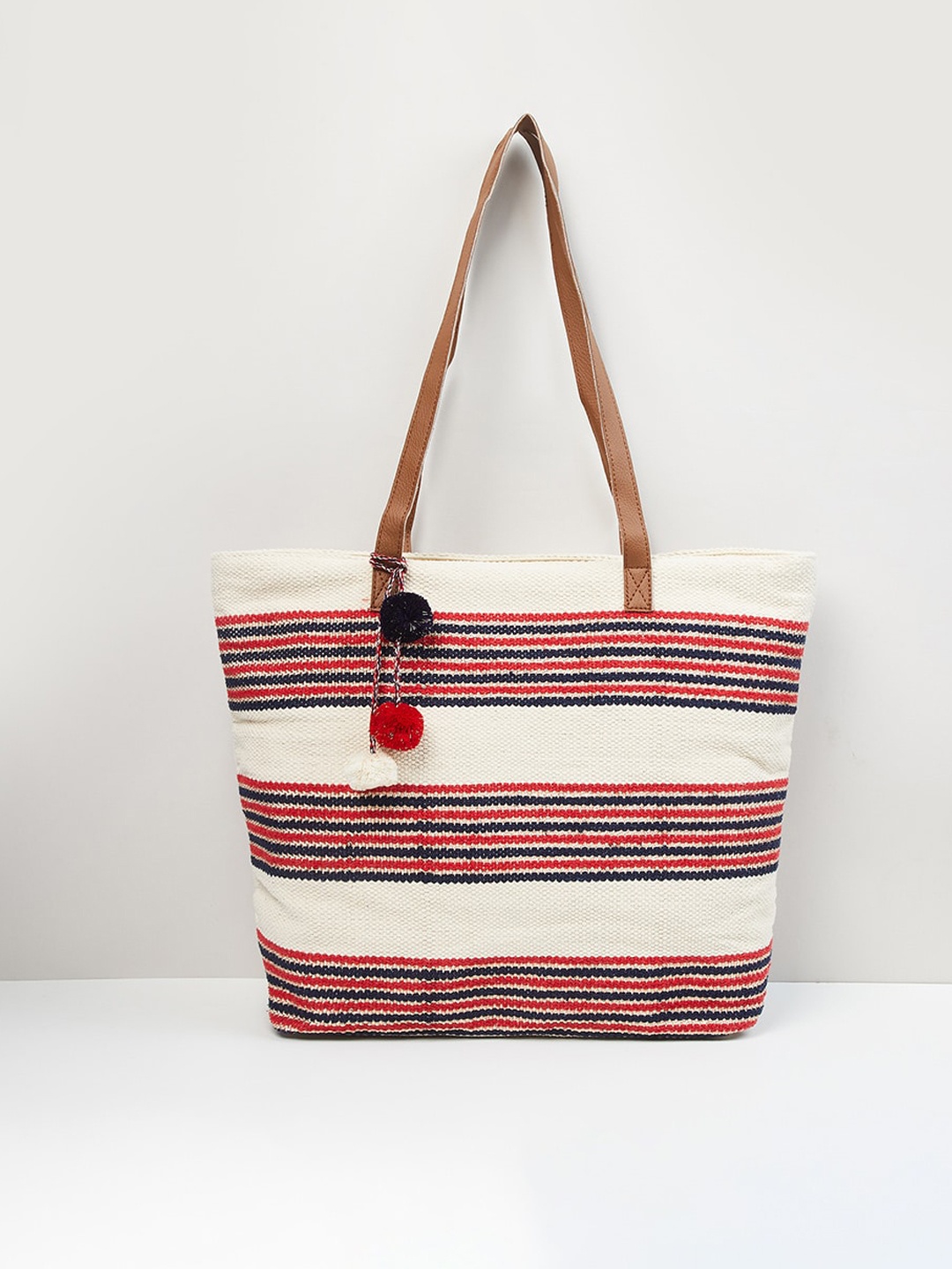 max Women Textured Zip Closure Tote Bag, Cream