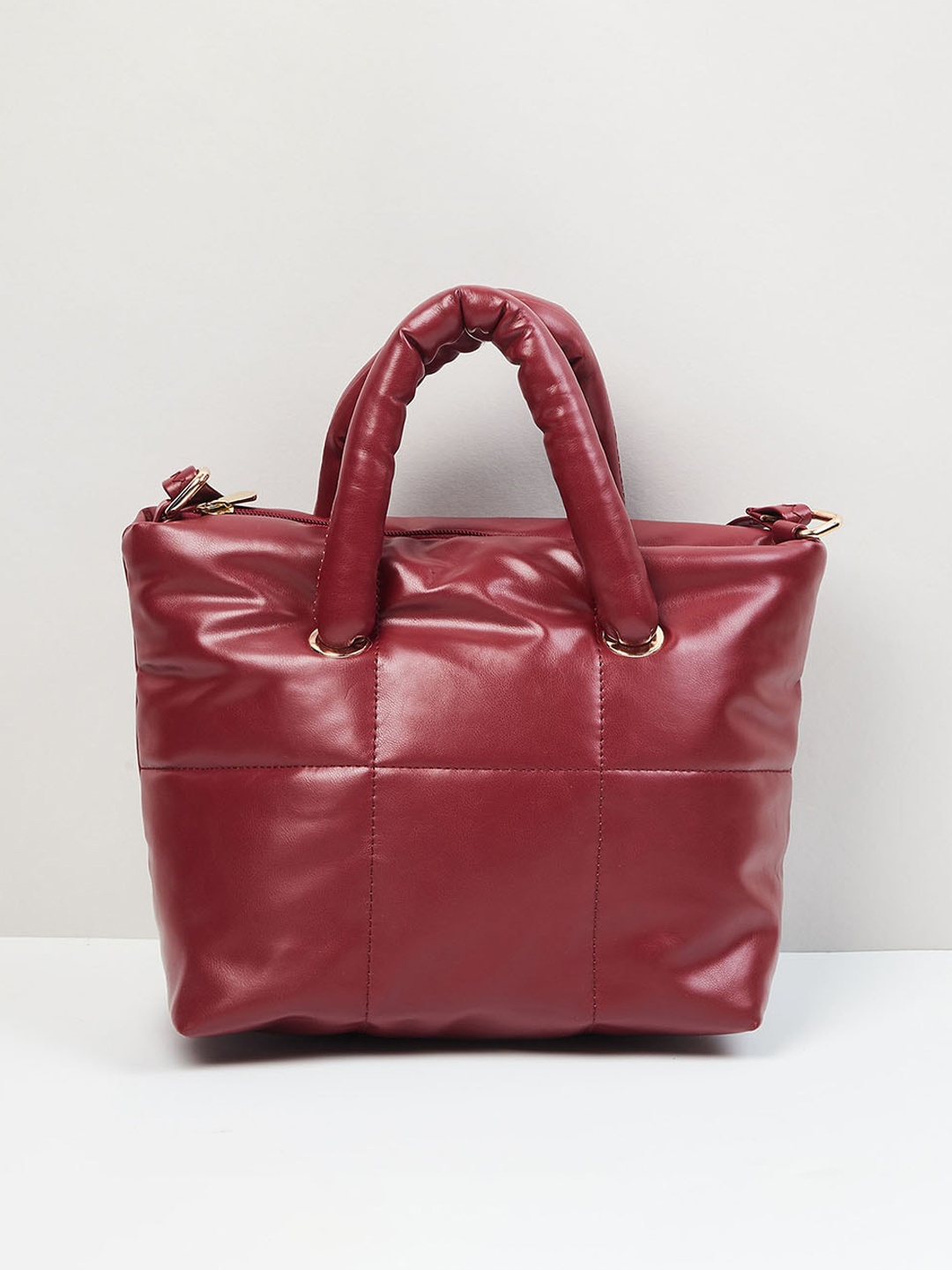 

max Women Solid Zip Closure Handheld Bag with Quilted Detail, Red