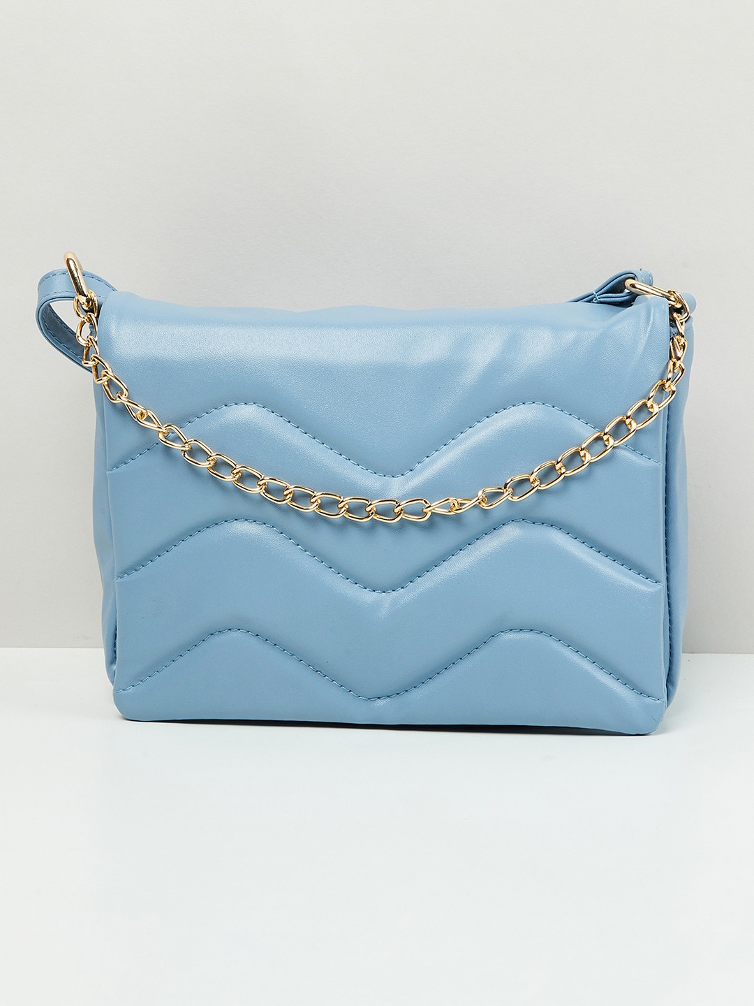 

max Women Textured Magnetic Closure Sling Bag, Blue