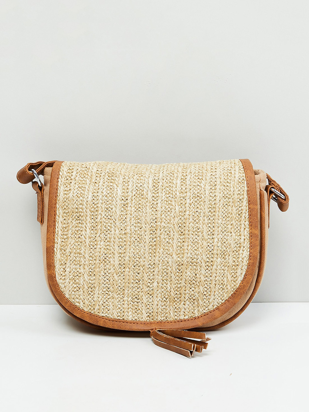 

max Women Textured Sling Bag, Beige