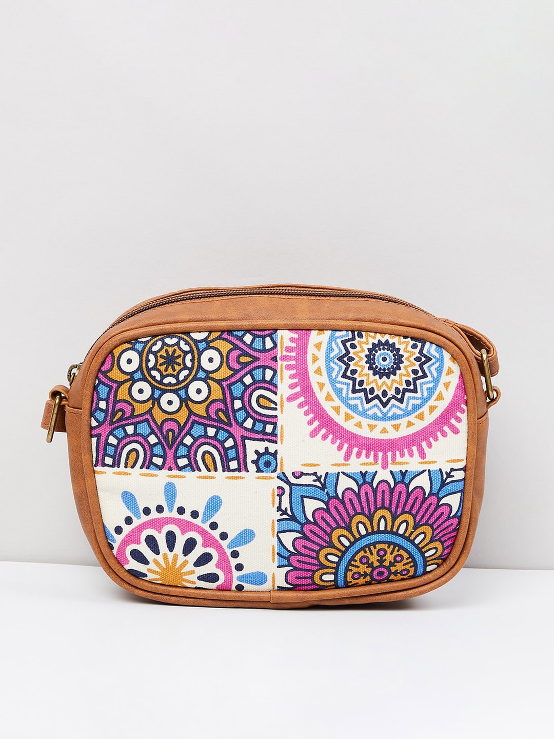 

max Women Printed Sling Bag, Multi