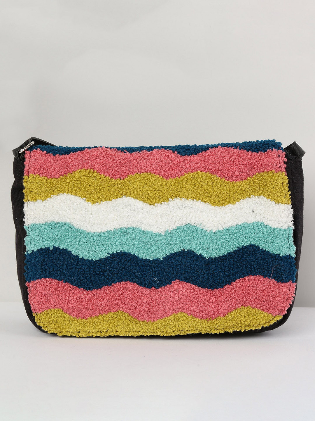 

max Women Textured Flap Closure Sling Bag, Multi