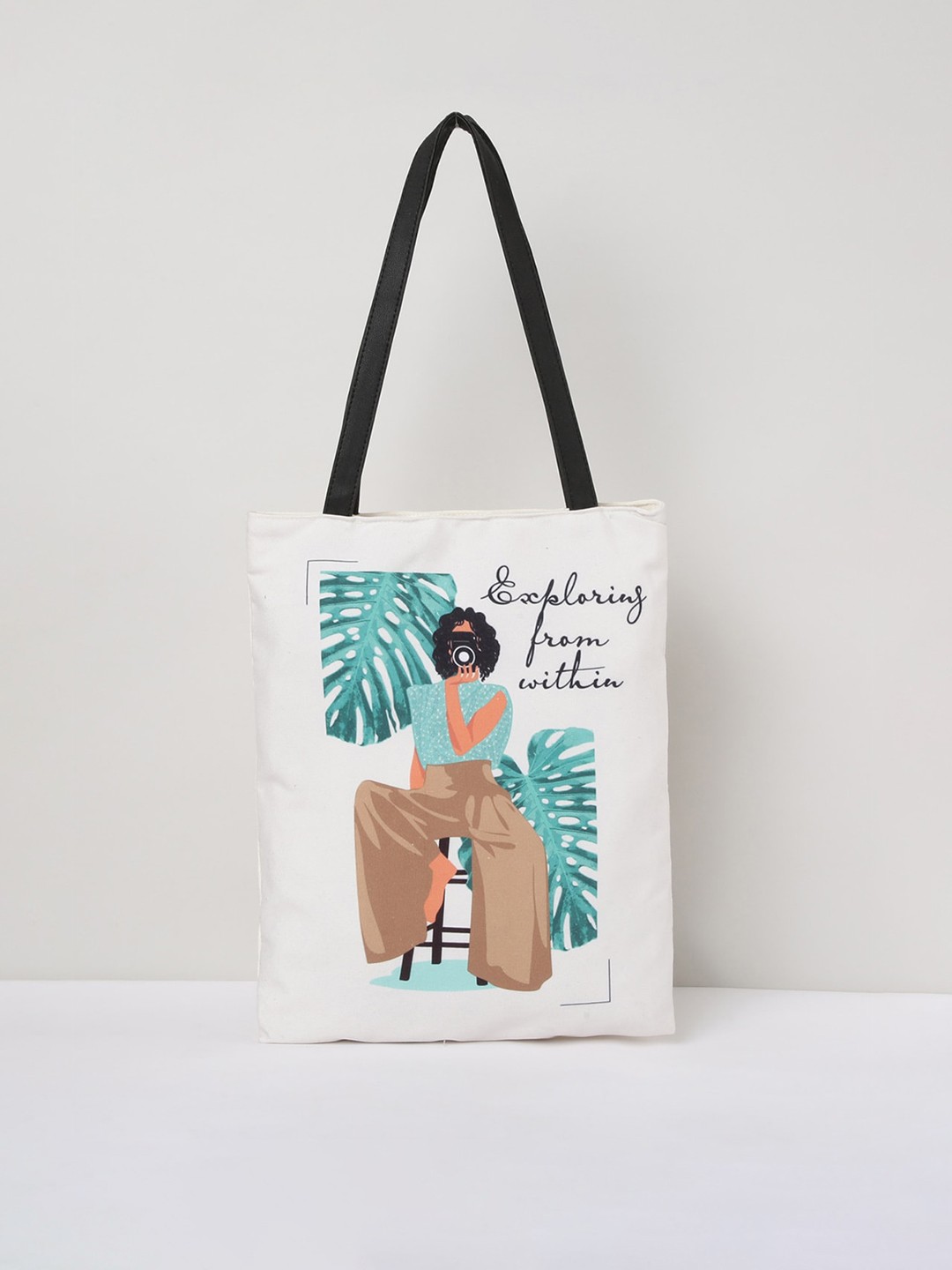 

max Women Printed Tote Bag, Beige