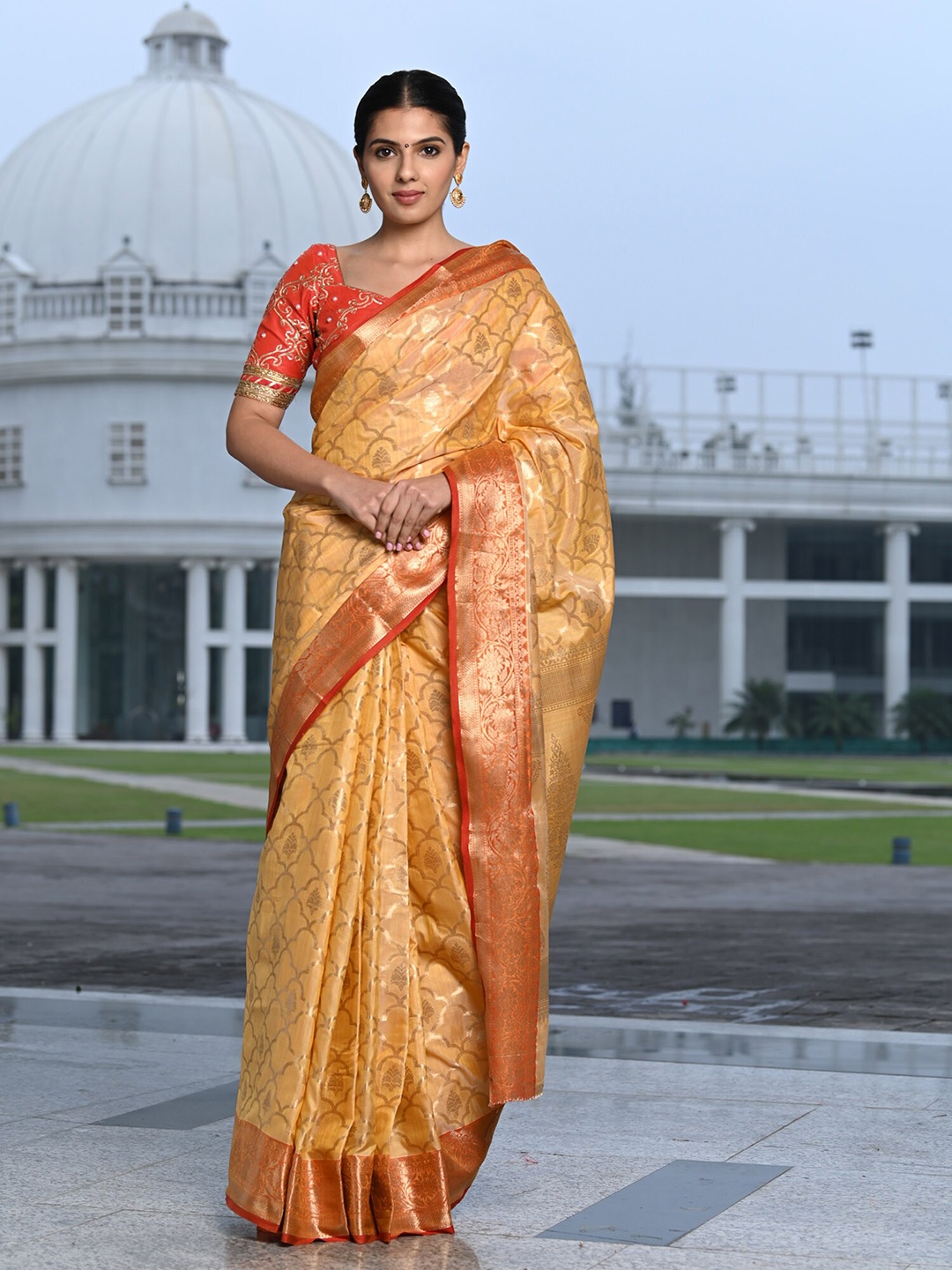 

BEATITUDE Yellow & Gold-Toned Floral Zari Banarasi Saree