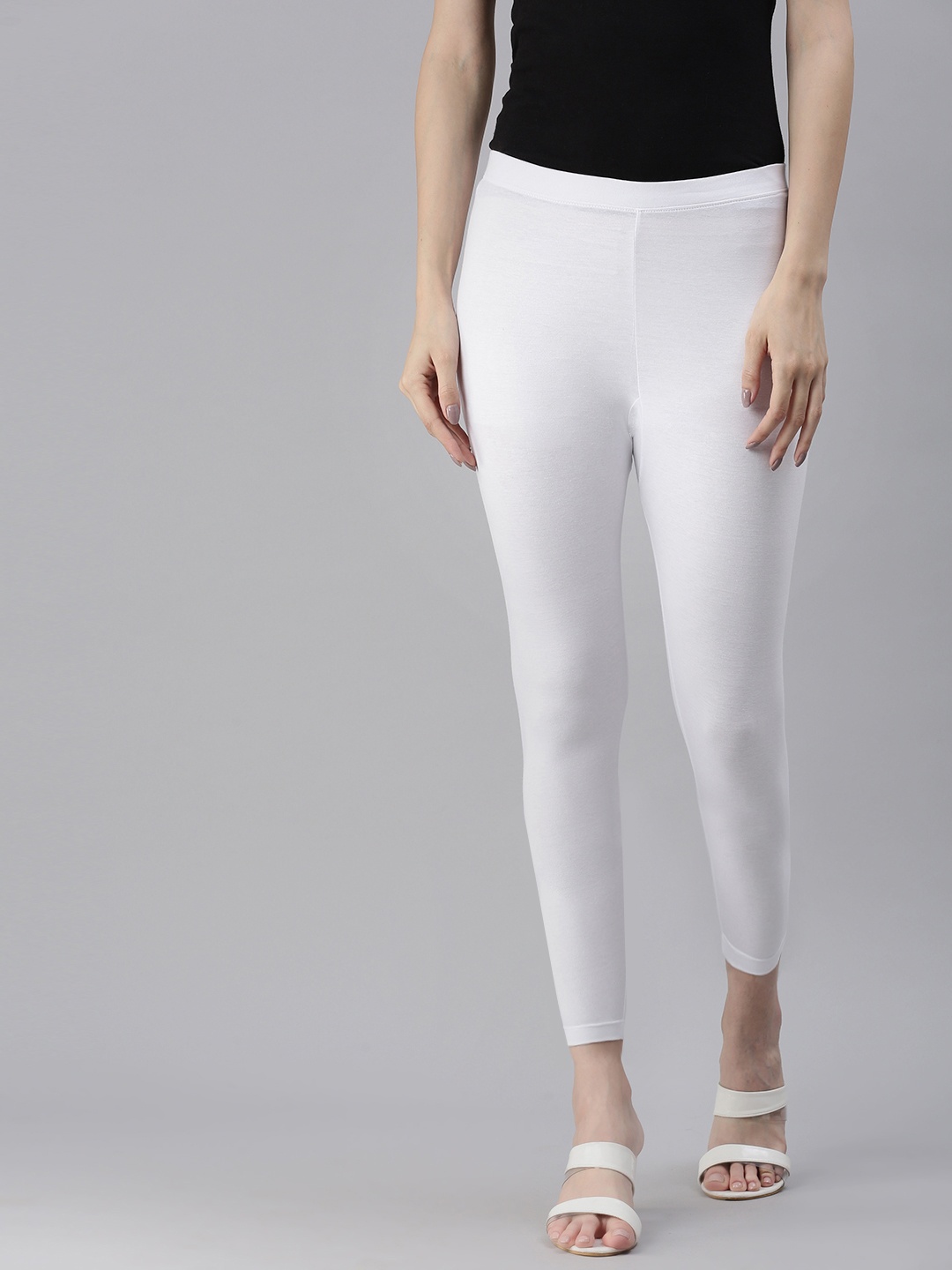 

Kryptic Women White Solid Cotton Ankle length Legging
