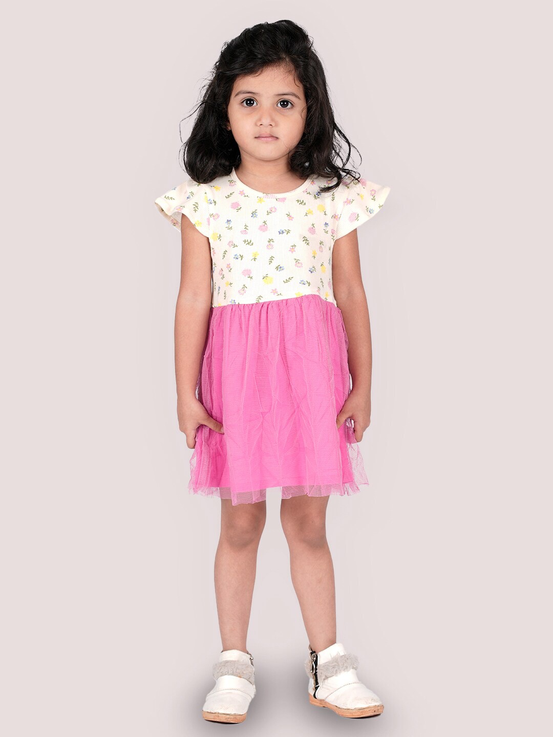 

Zalio Kids Girls Pink & Off White Floral Cotton Dress