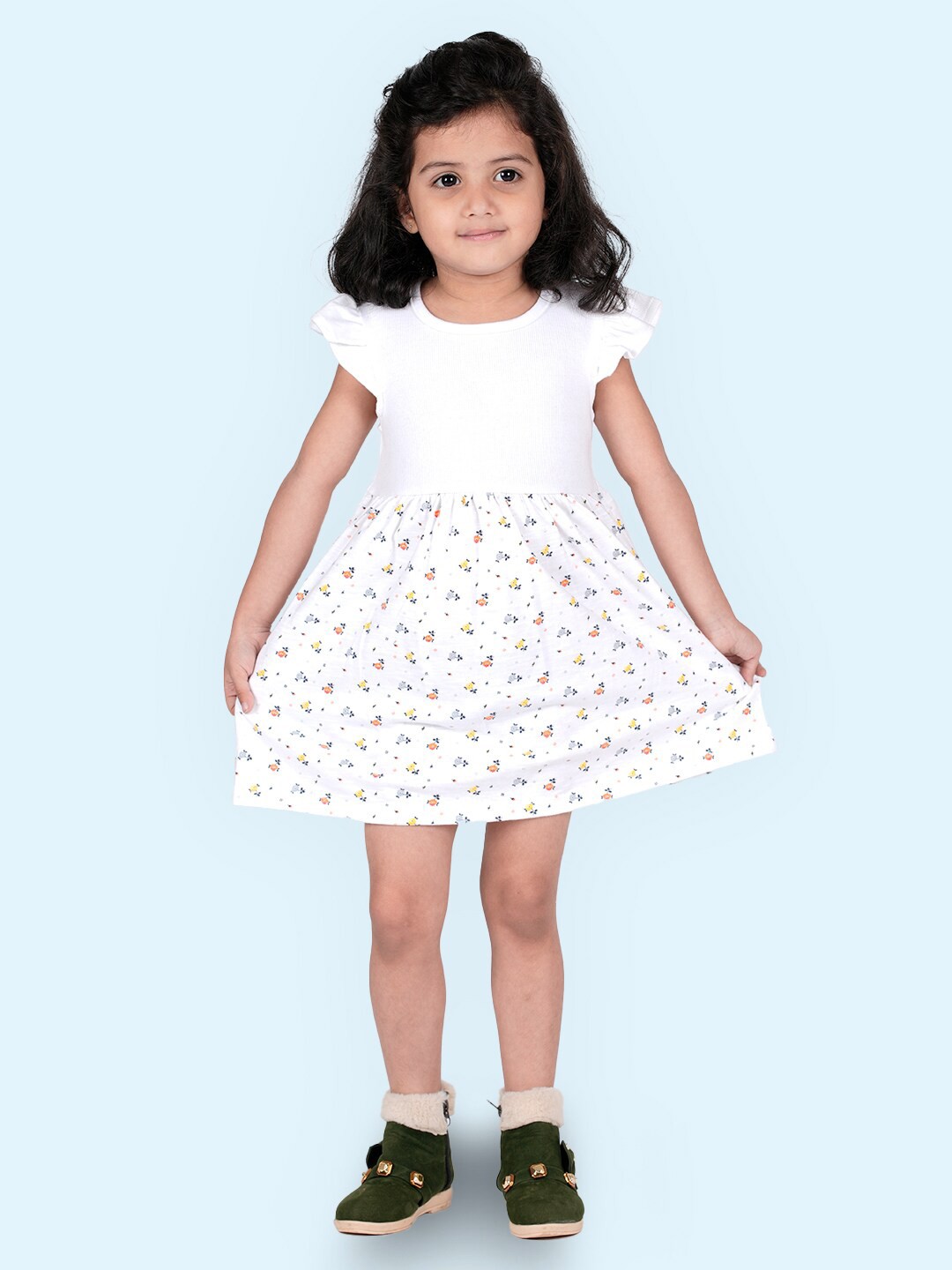 

Zalio Girls White & Yellow Cotton Floral Dress