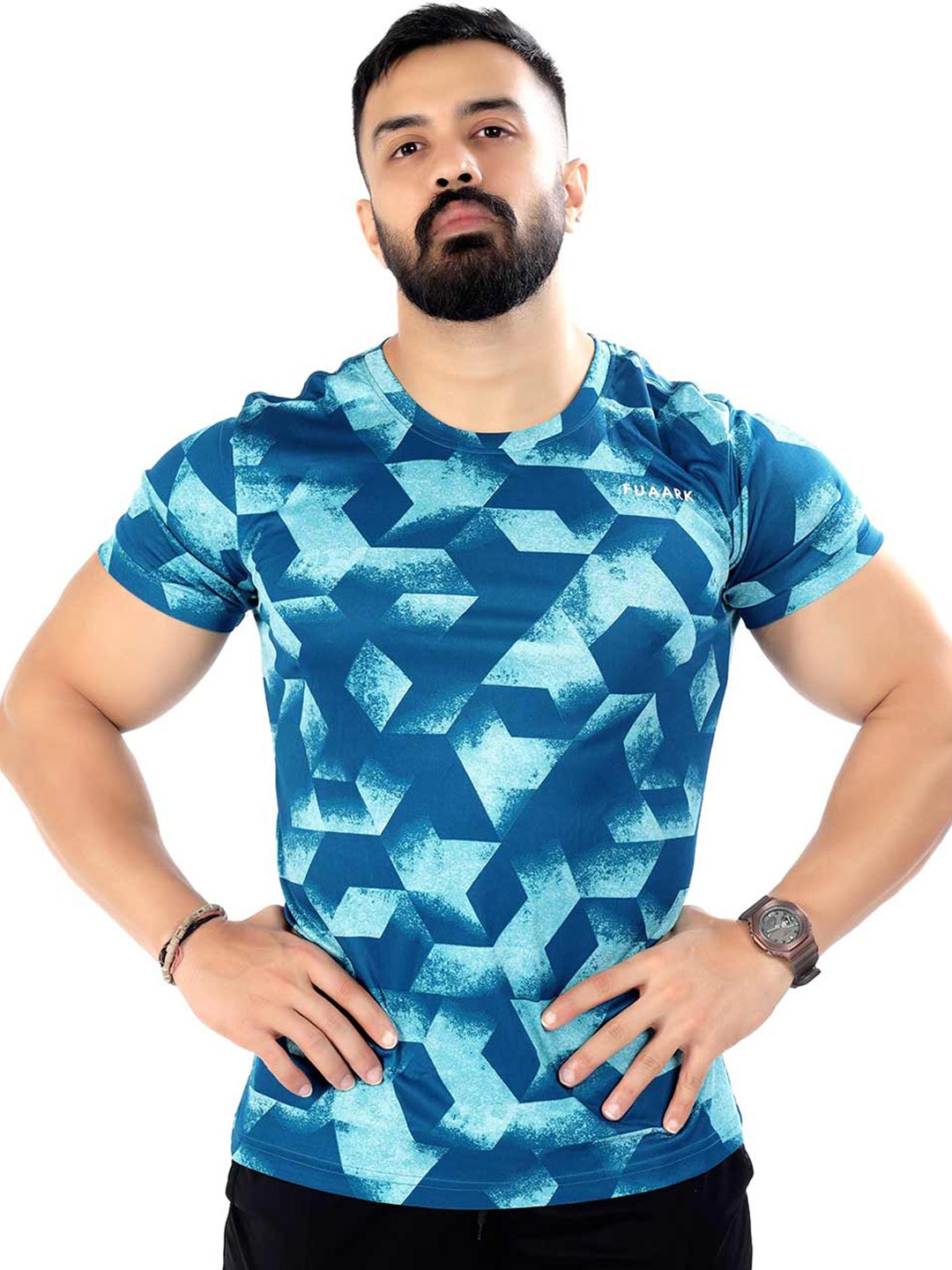 

FUAARK Men Blue Printed Anti Odour Slim Fit T-shirt