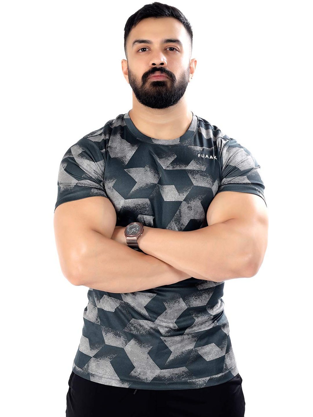 

FUAARK Men Grey Printed Anti Odour Slim Fit T-shirt